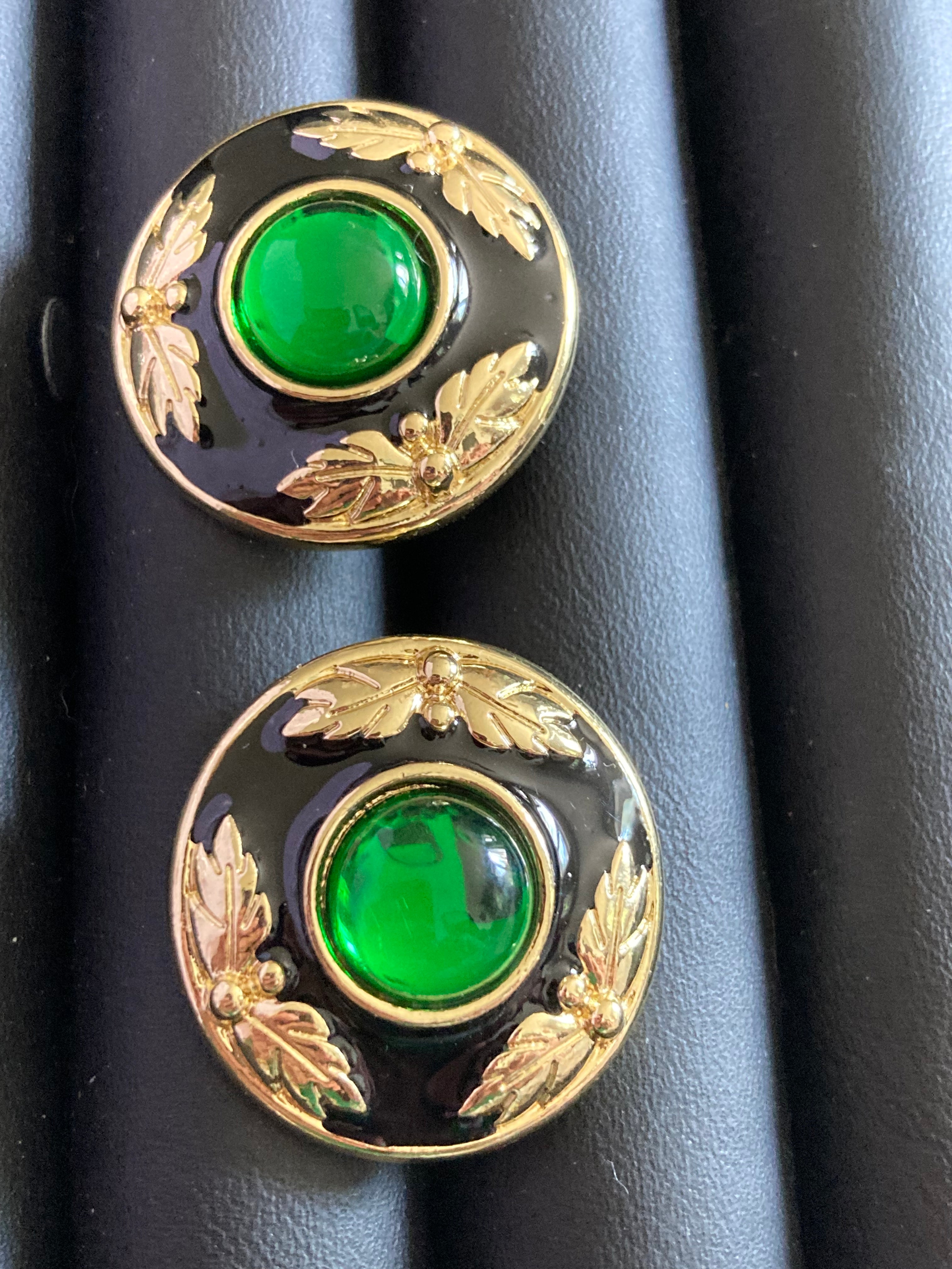 Black enamel gold emerald green gripoix style cabochon round pierced earrings