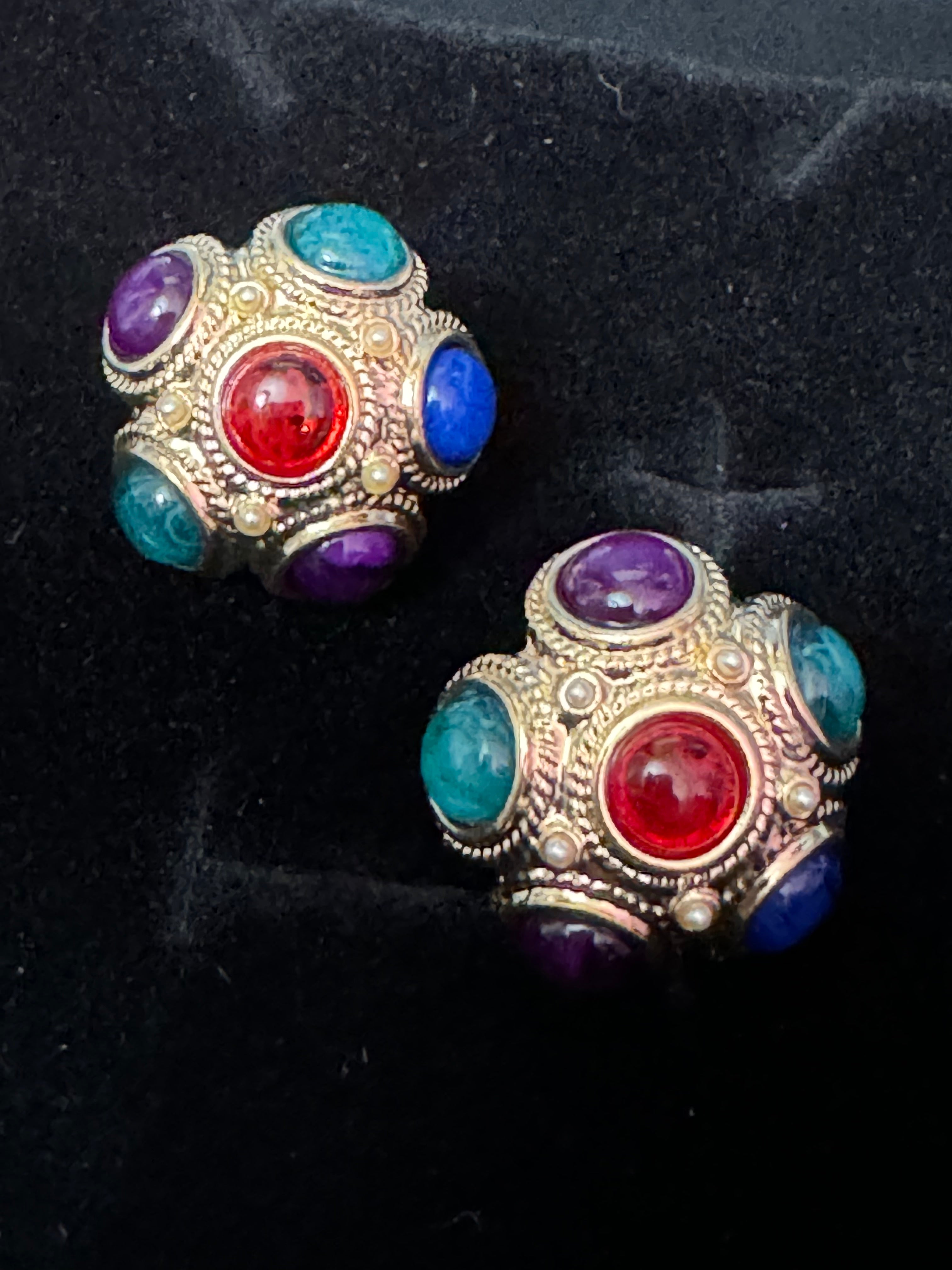 gold tone designer gripoix style red blue green purple cabochon pierced domed stud earrings