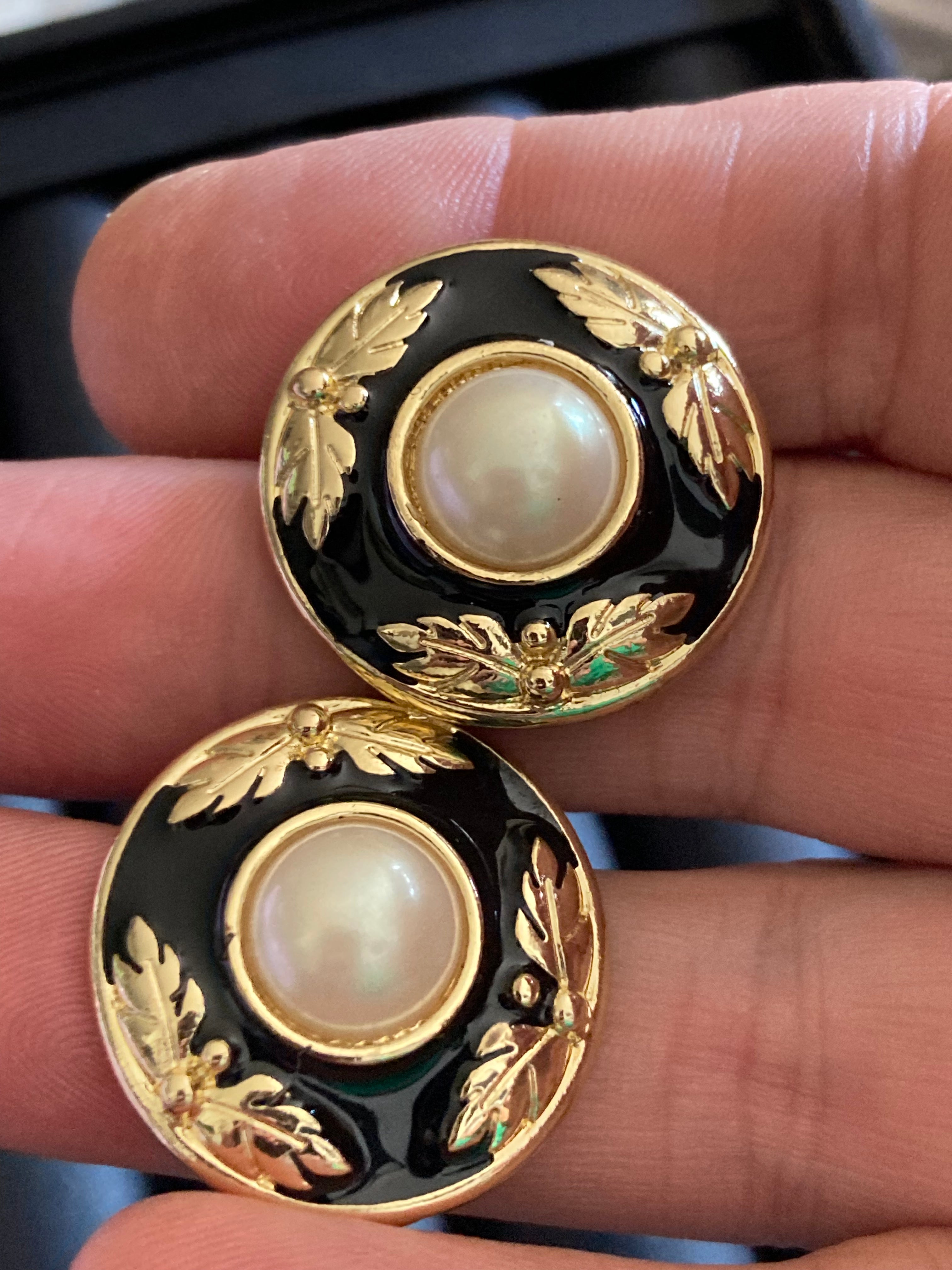 Black enamel gold pearl gripoix style cabochon round pierced earrings