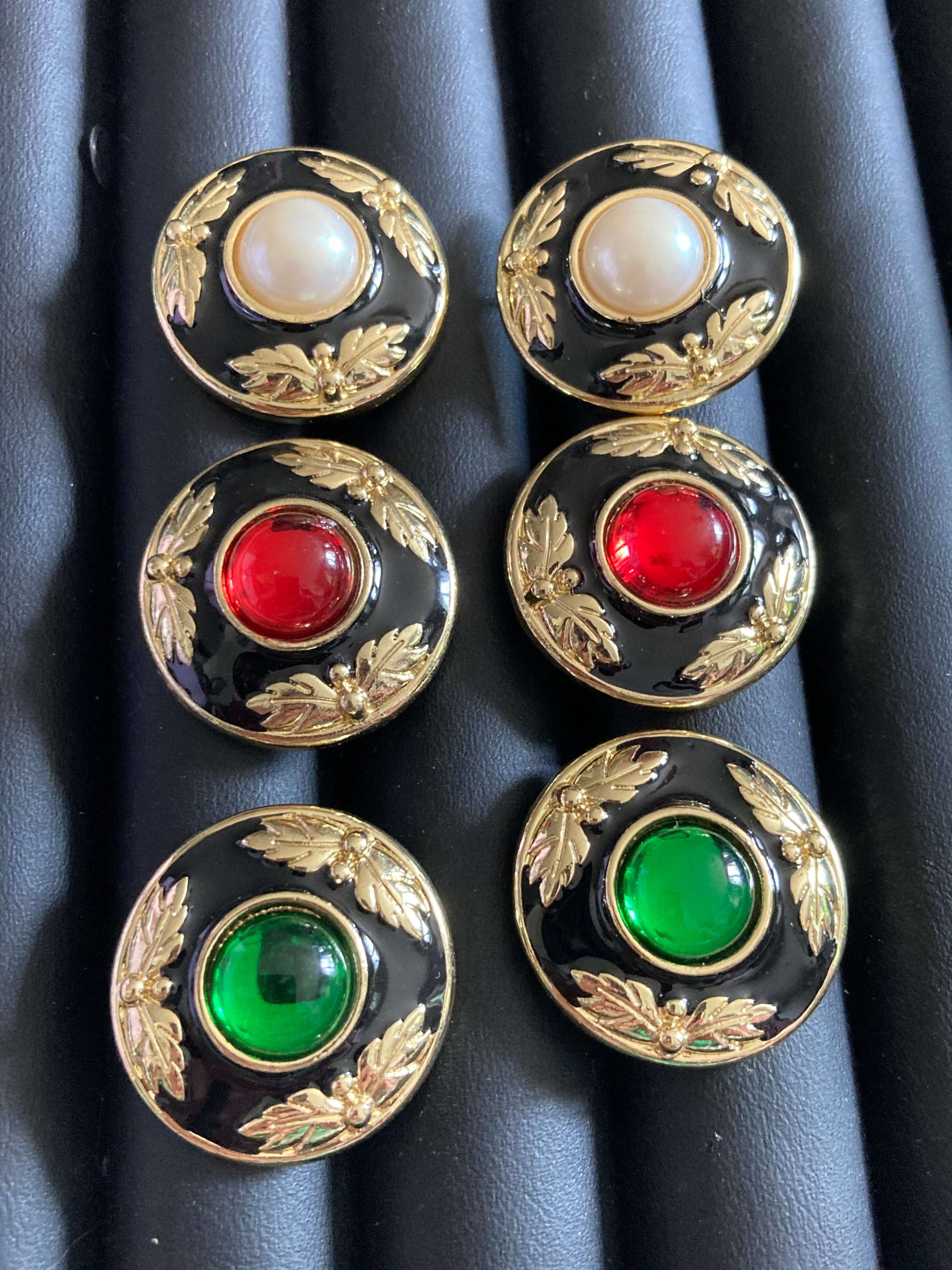 Black enamel gold emerald green gripoix style cabochon round pierced earrings