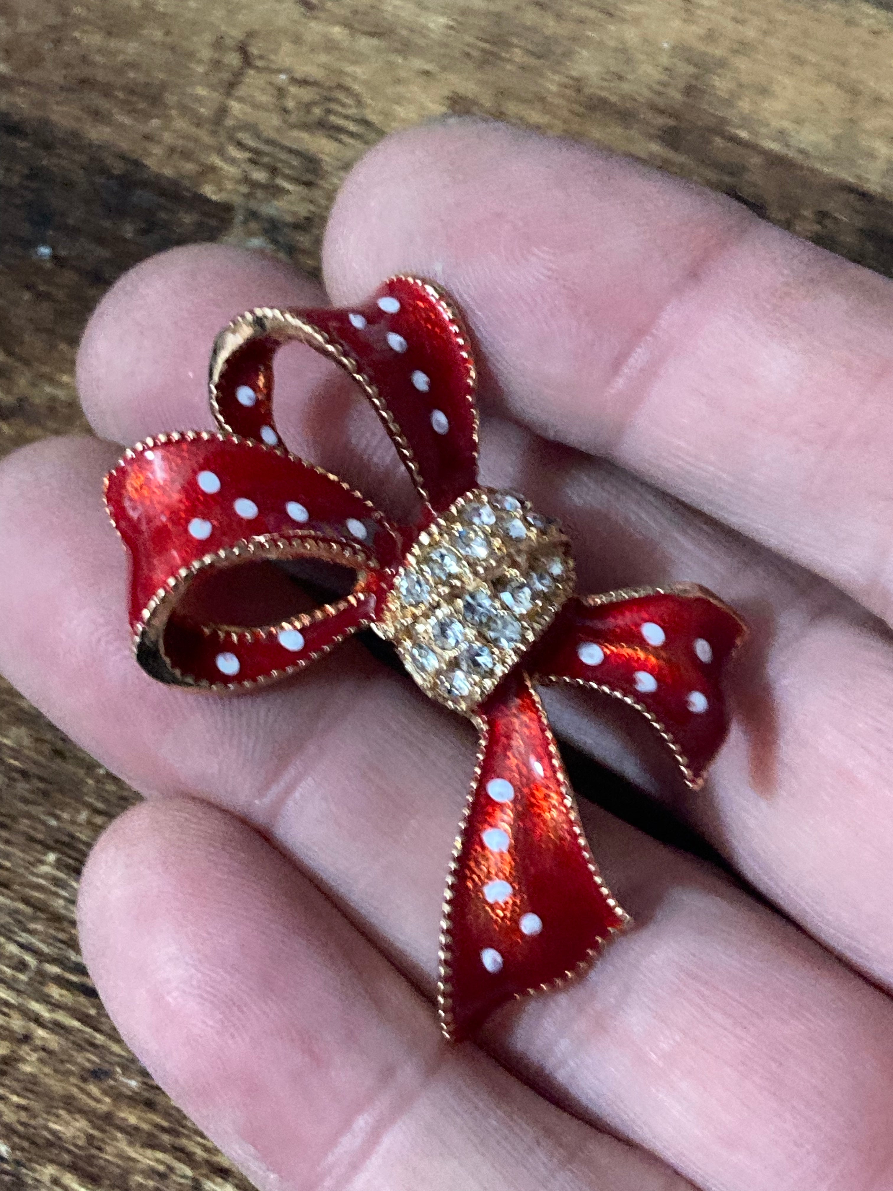 Cure red and white polka dot diamanté bow brooch