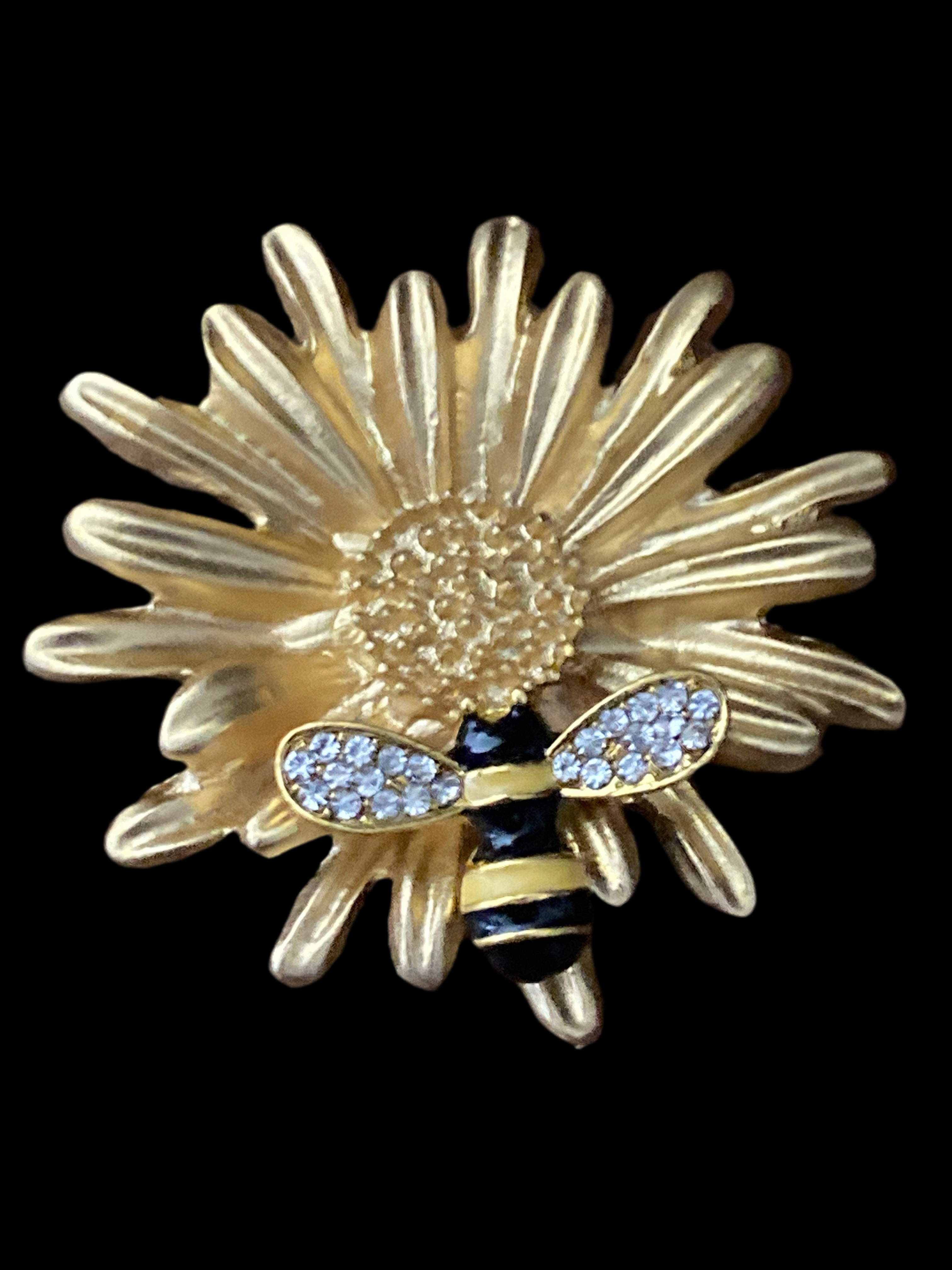 Gold bee collecting nectar flower brooch