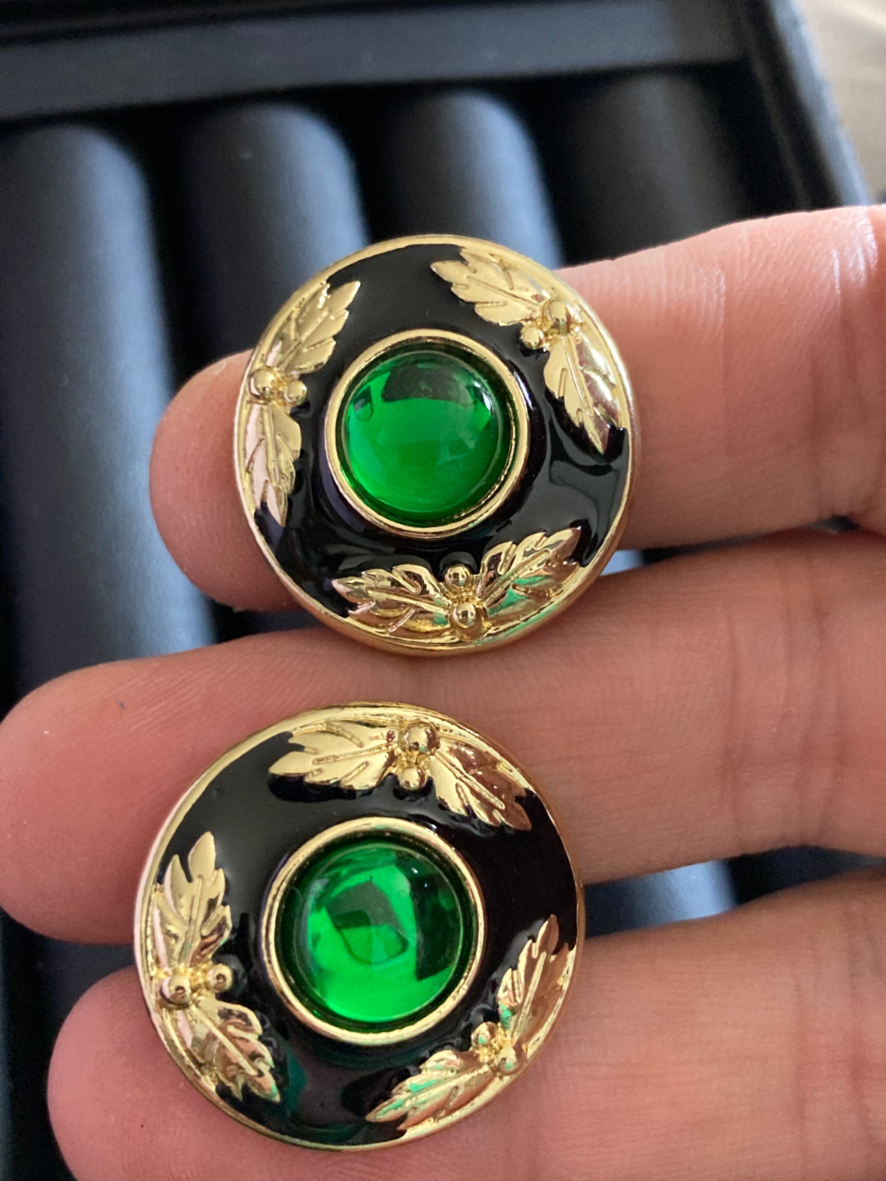 Black enamel gold emerald green gripoix style cabochon round pierced earrings