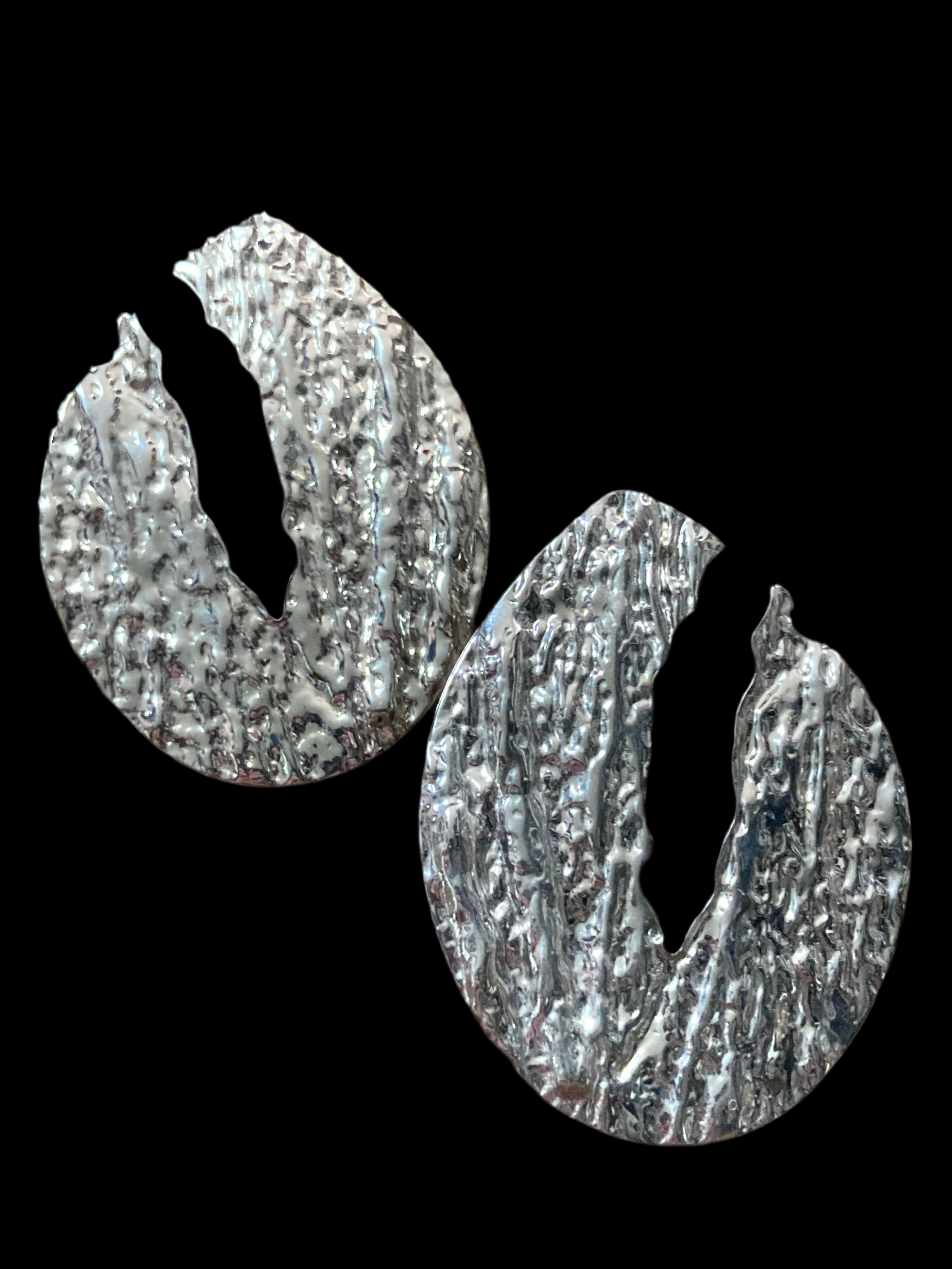 Silver textured flat stud earrings