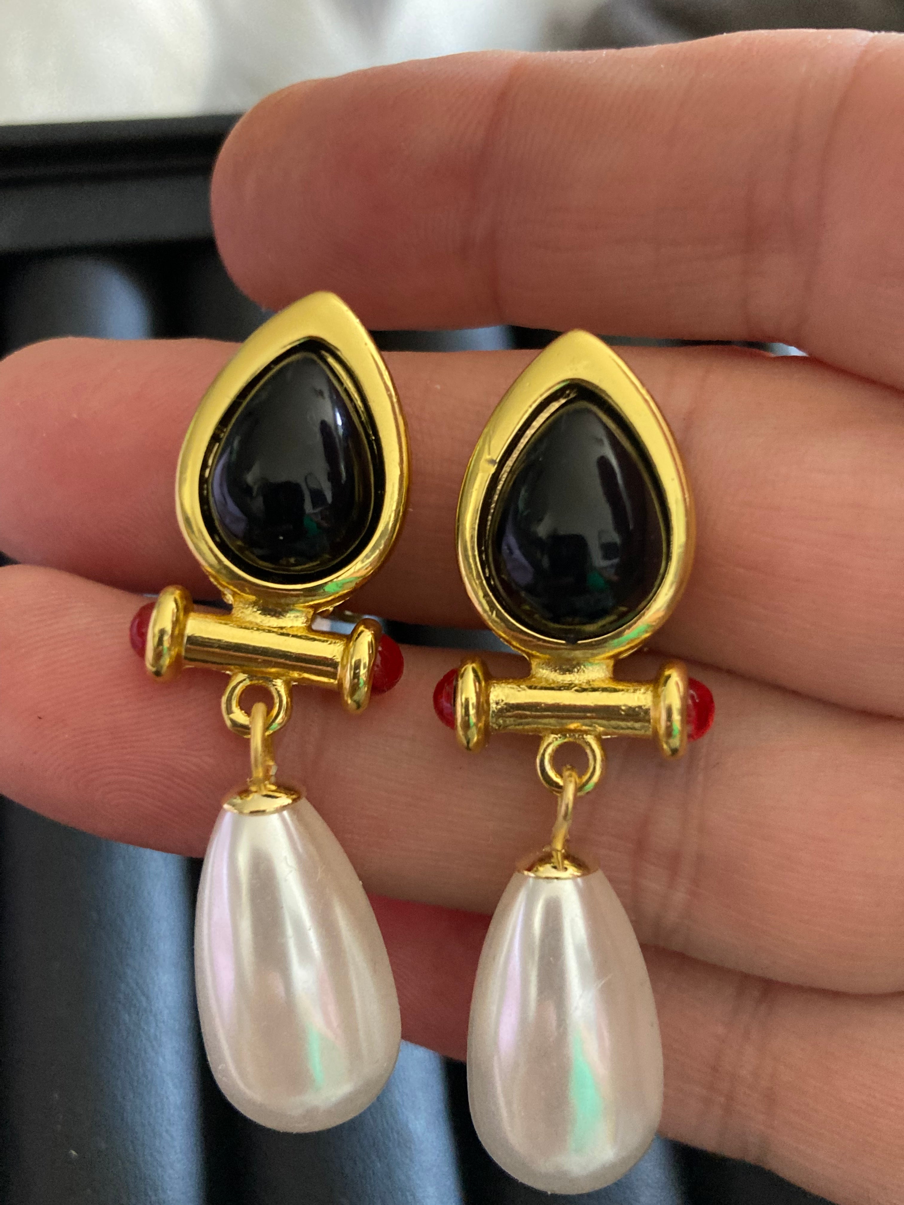 gold wide Ruby red  gripoix style cabochon black and faux pearl teardrop clip on dangly earrings