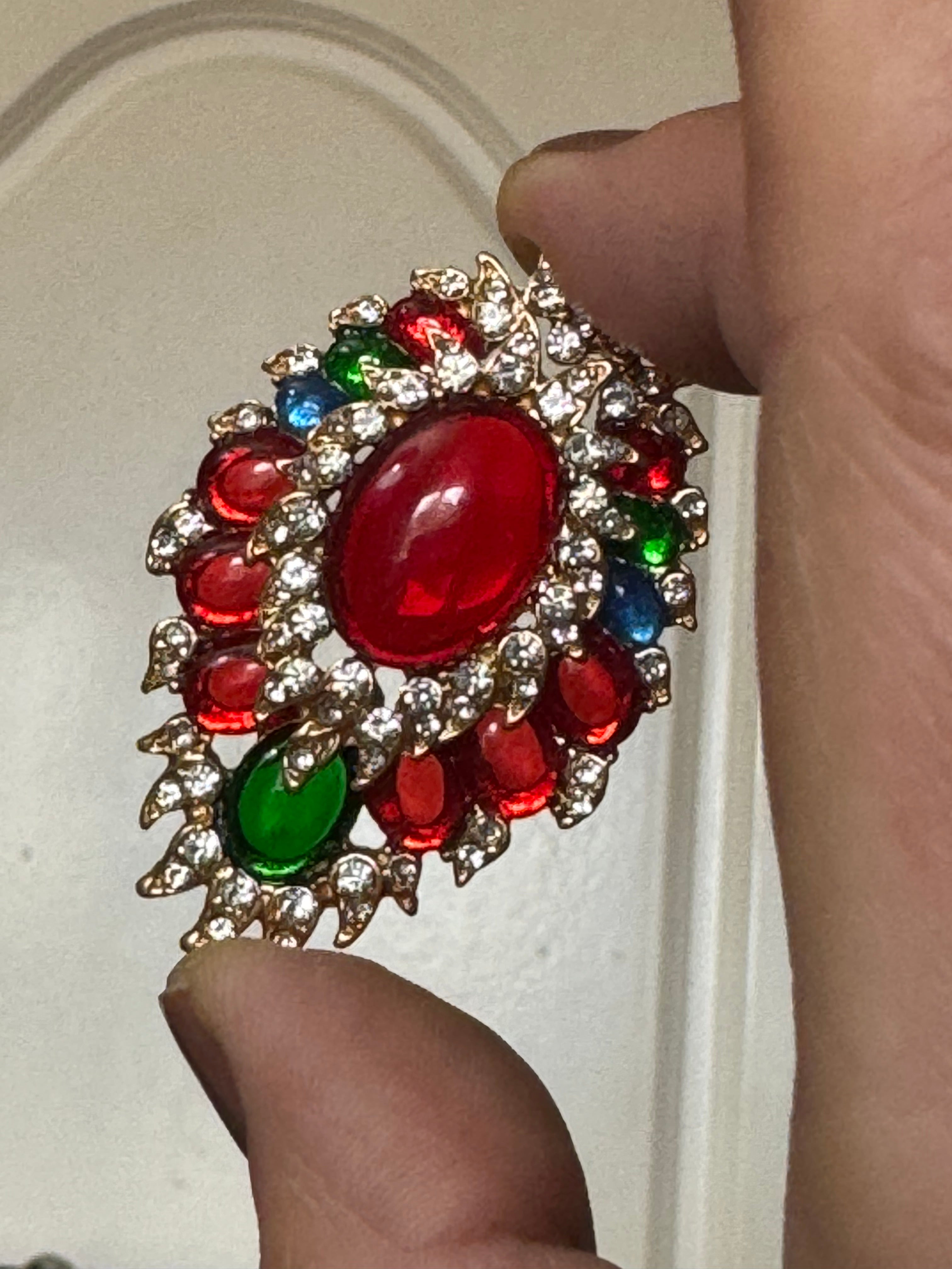 Large diamanté red green blue oval cabochon brooch Gripoix style