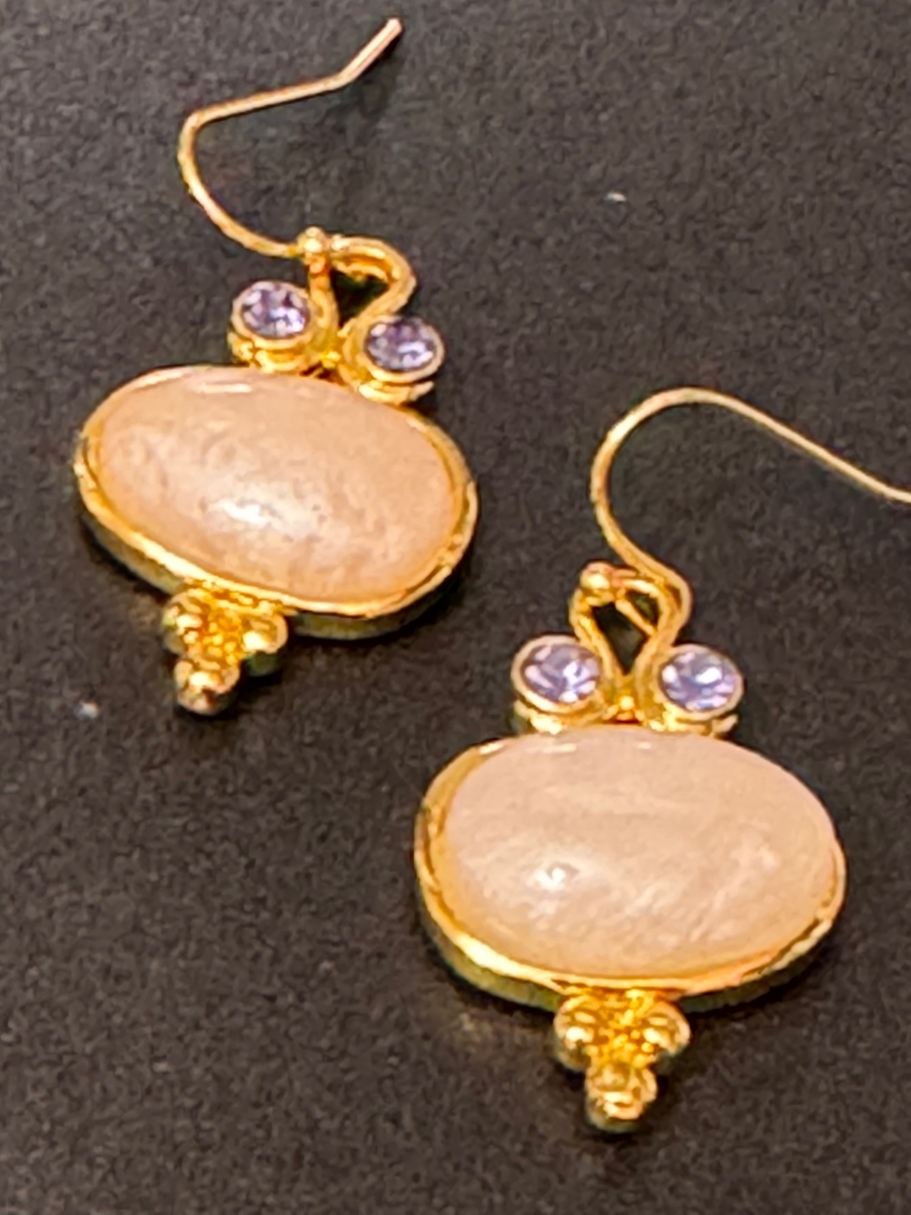 Dainty Etruscan gold tone purple crystal faux pearl cabochon pierced drop earrings