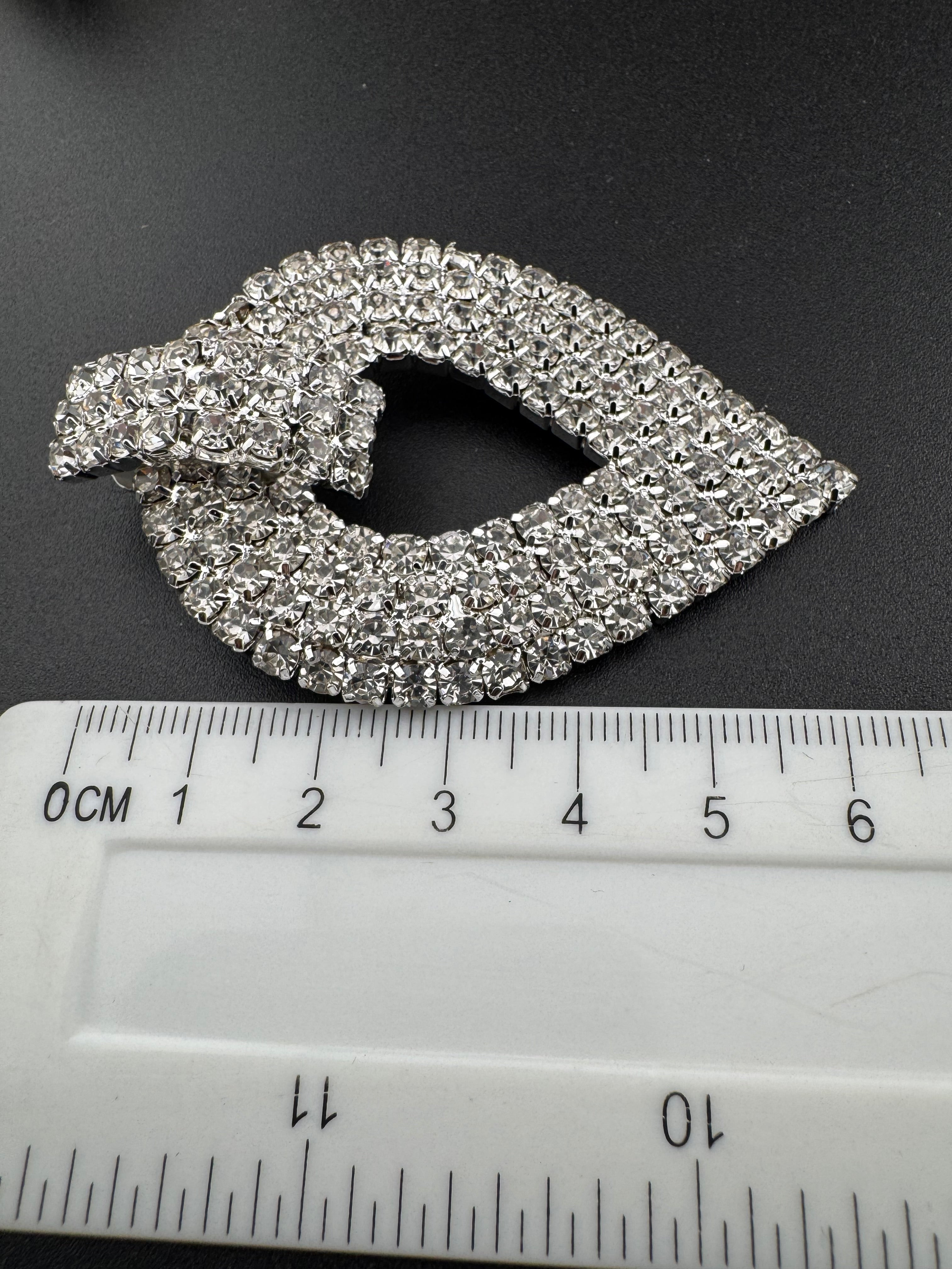 Oversized big clear crystal diamanté teardrop clip on earrings, silver tone