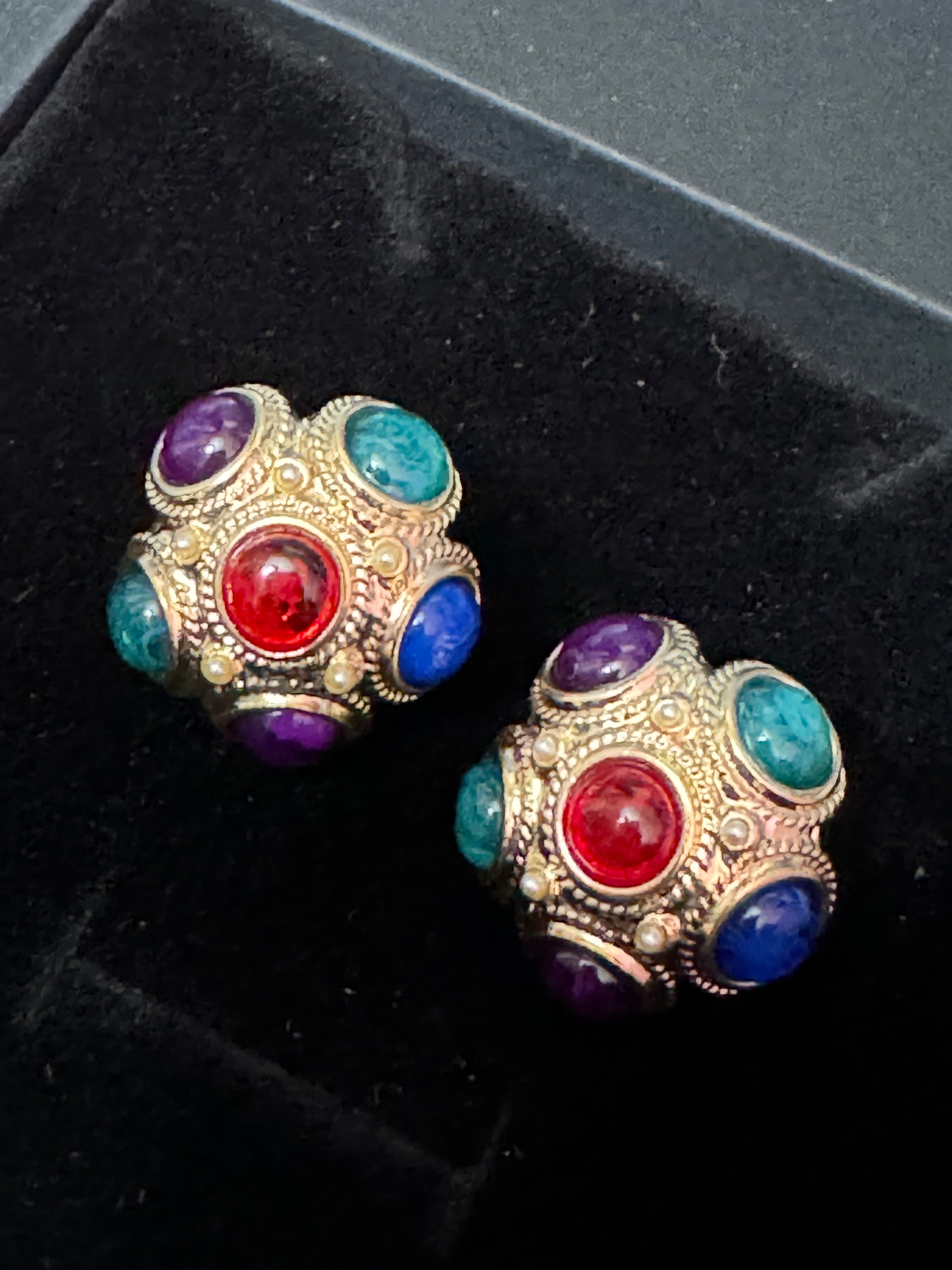 gold tone designer gripoix style red blue green purple cabochon pierced domed stud earrings