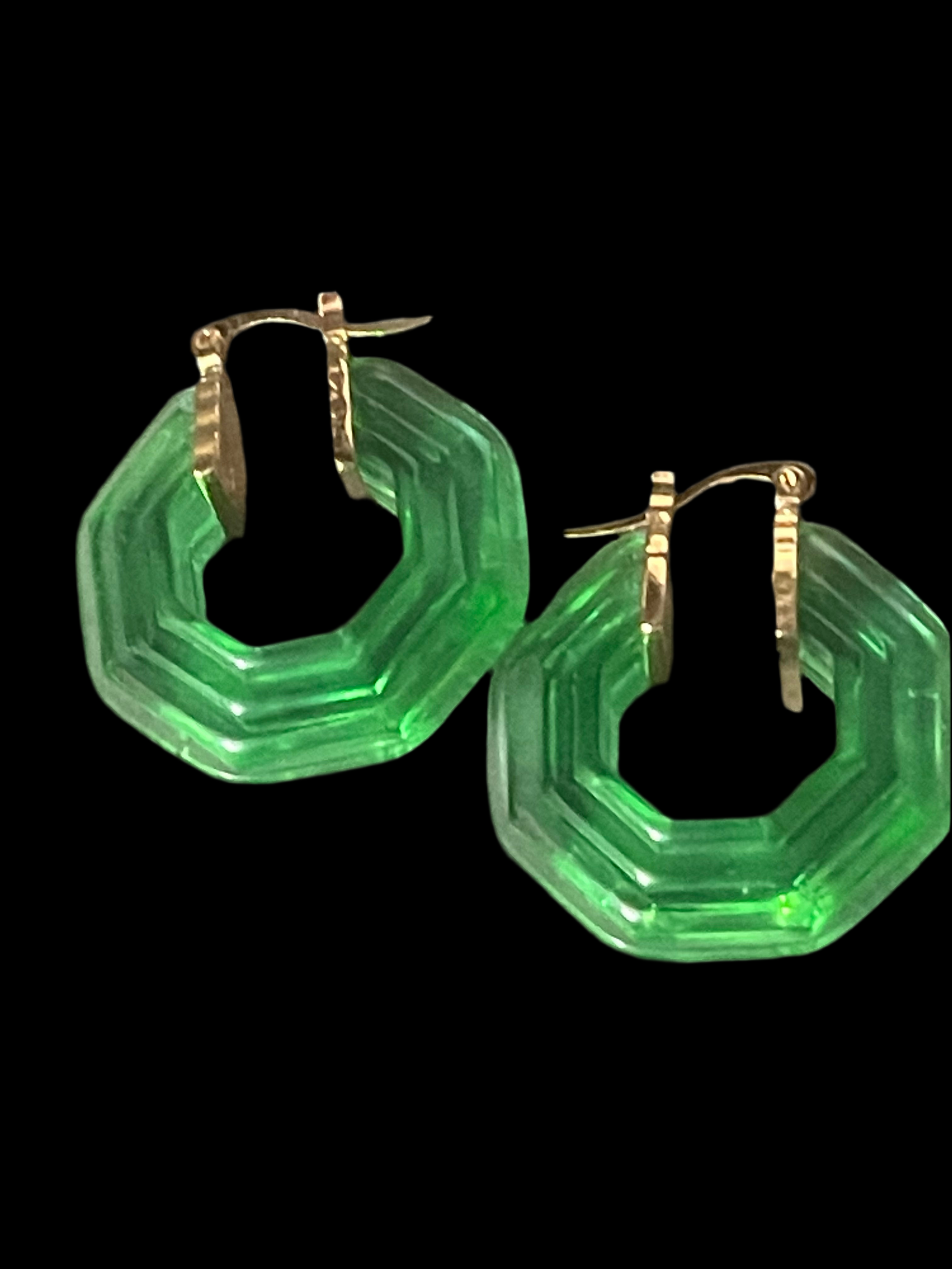 Octagonal bright green clear acrylic gold tone hoop earrings