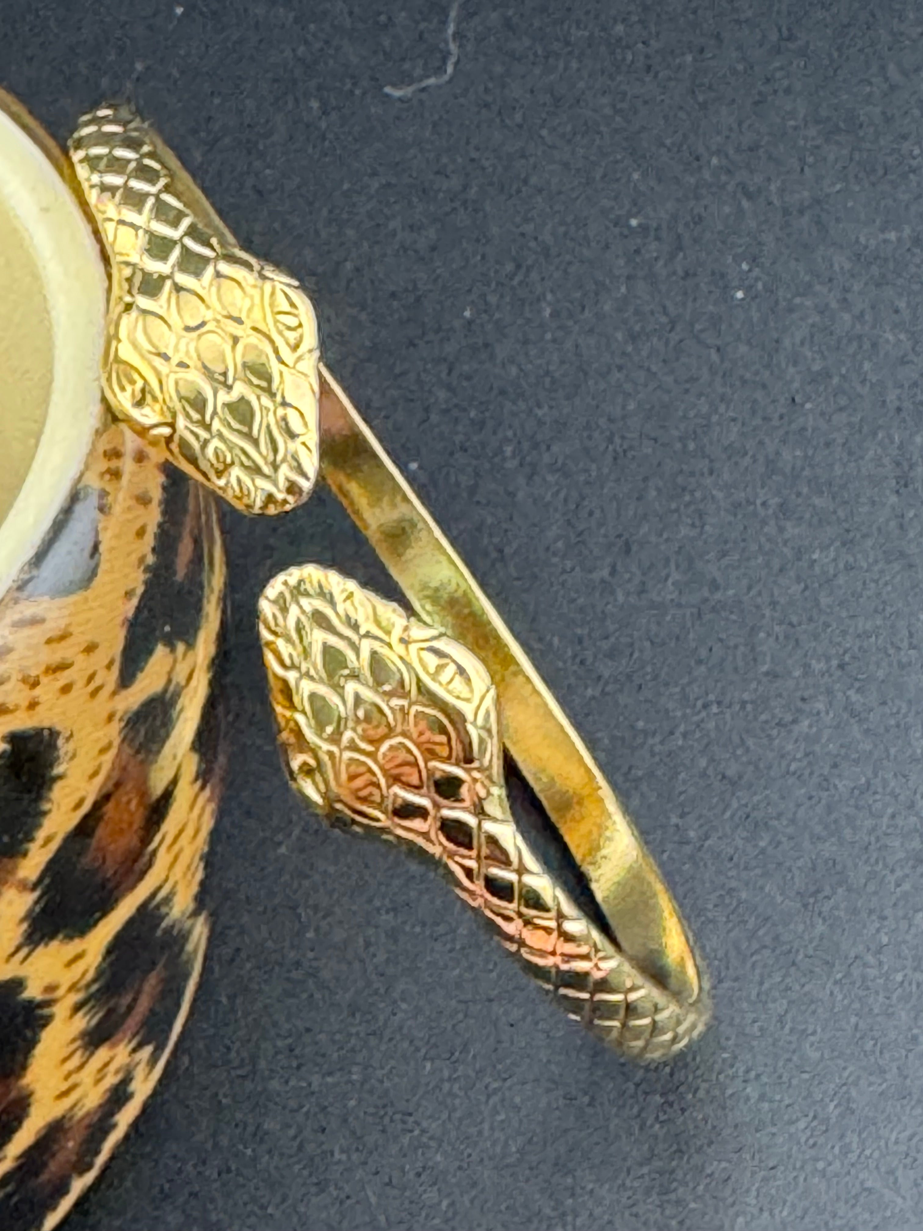 Vintage style gold tone snake bangle open bracelet