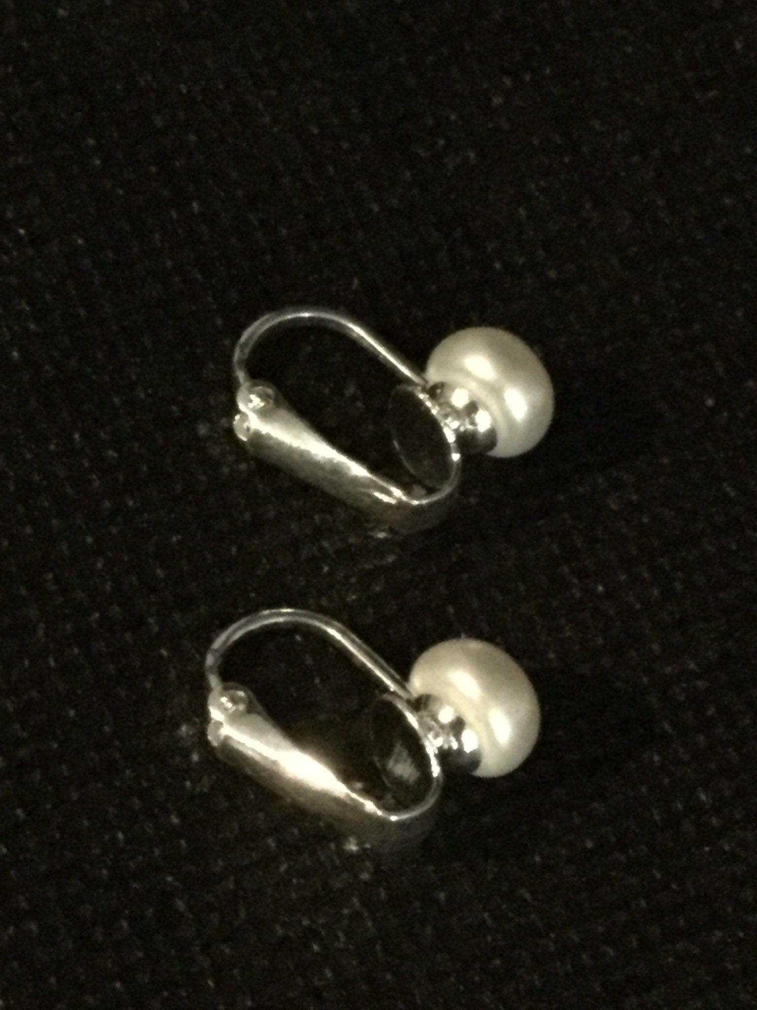 genuine freshwater white pearl silver clip on stud earrings