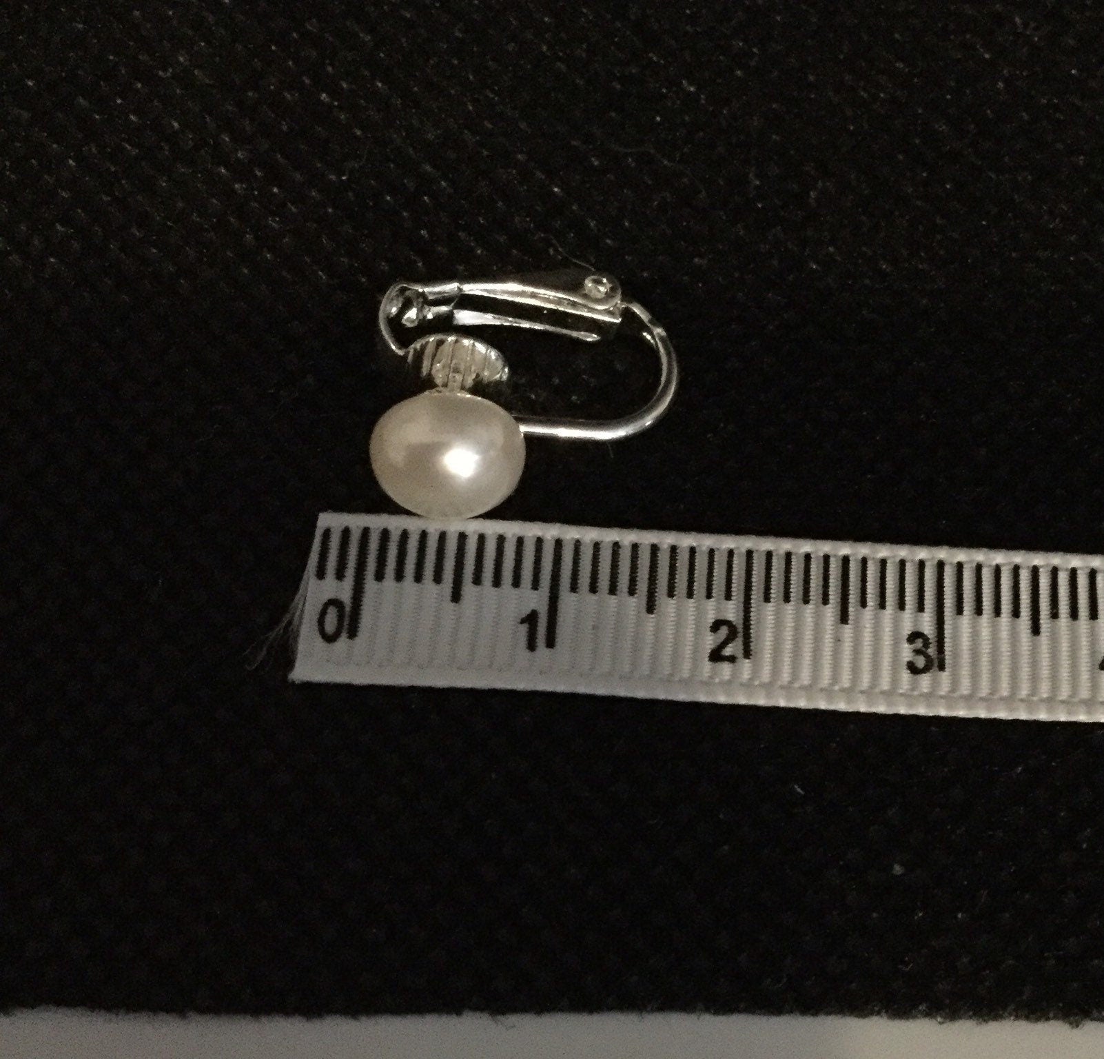 genuine freshwater white pearl silver clip on stud earrings