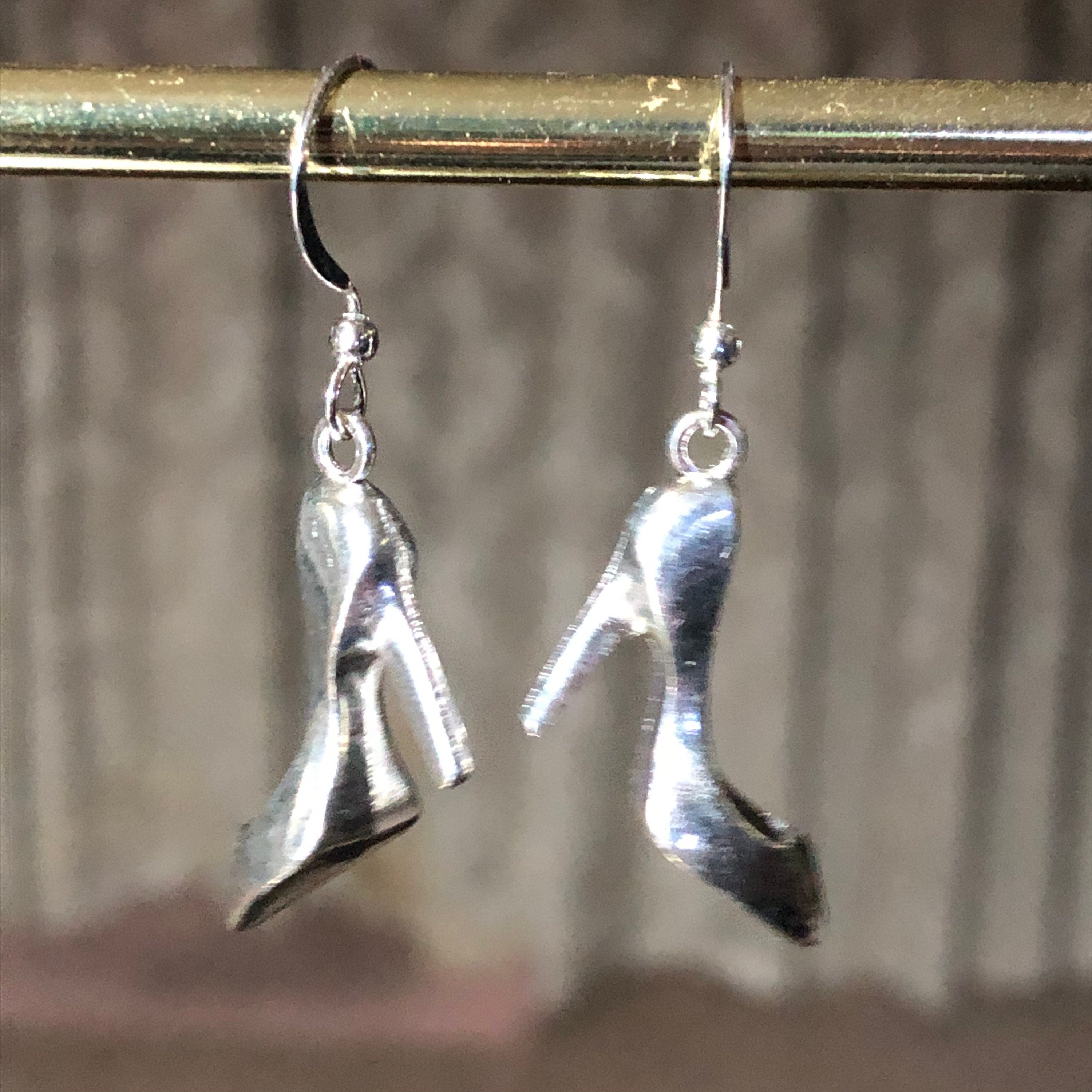 silver tone stiletto high heeled shoe drop earrings for pierced ears