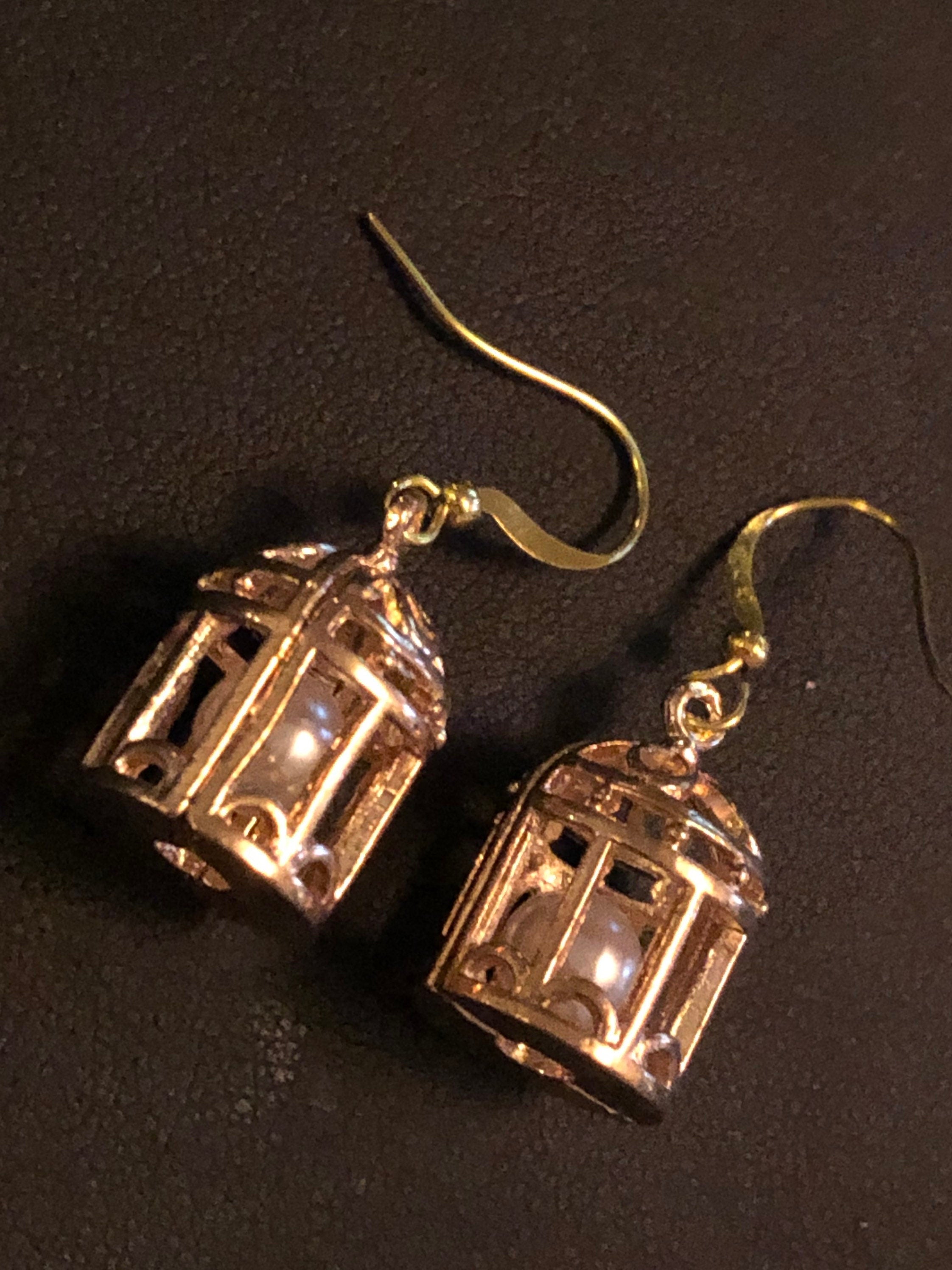 Vintage style gold tone bird cage earrings with inner Pearl pierced ears