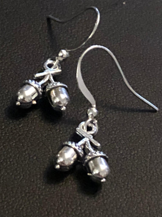 silver tone acorn drop earrings pierced ears