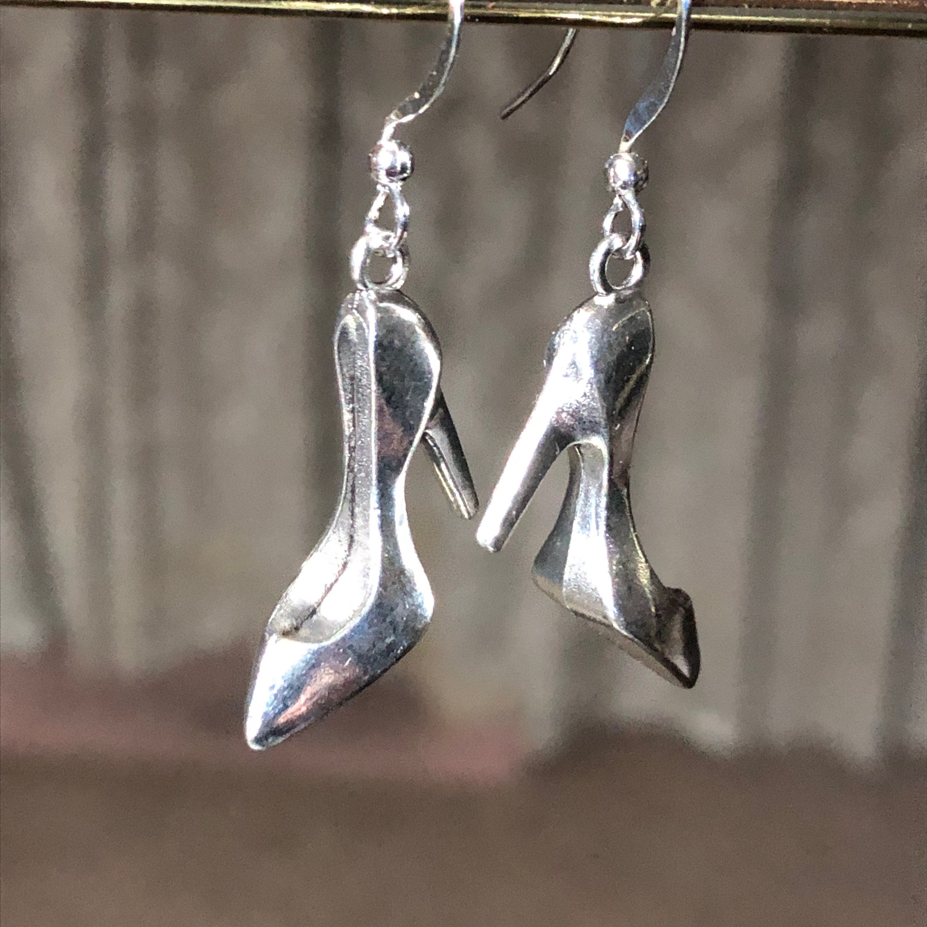 silver tone stiletto high heeled shoe drop earrings for pierced ears