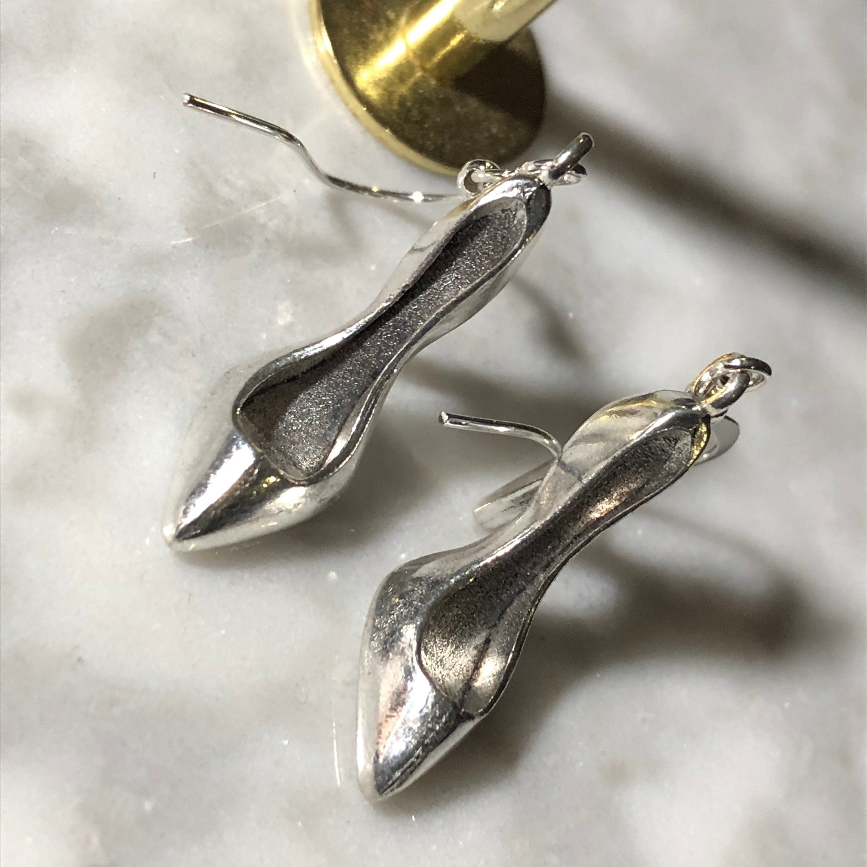 silver tone stiletto high heeled shoe drop earrings for pierced ears