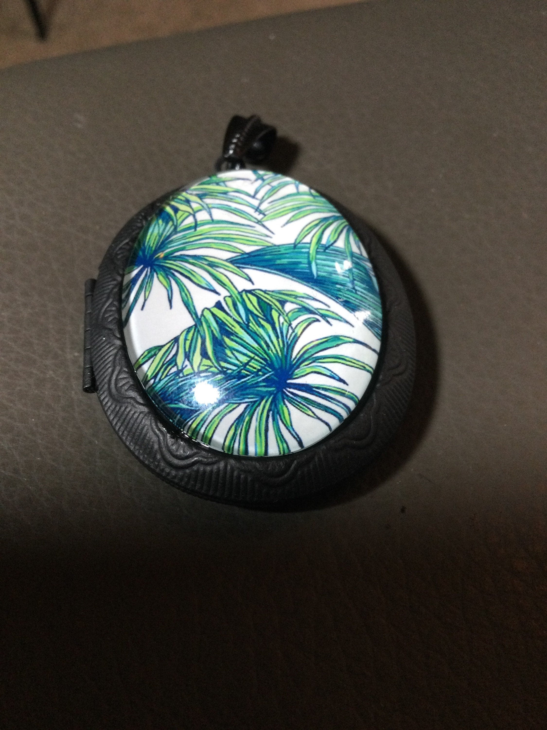 large palm tree Matt black oval photo locket pendant with tropical green leaves glass cabochon