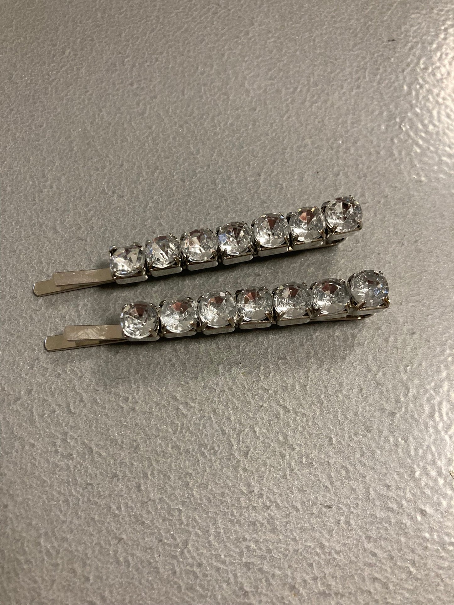 Retro pair of diamanté silver tone rhinestone crystal hair slides