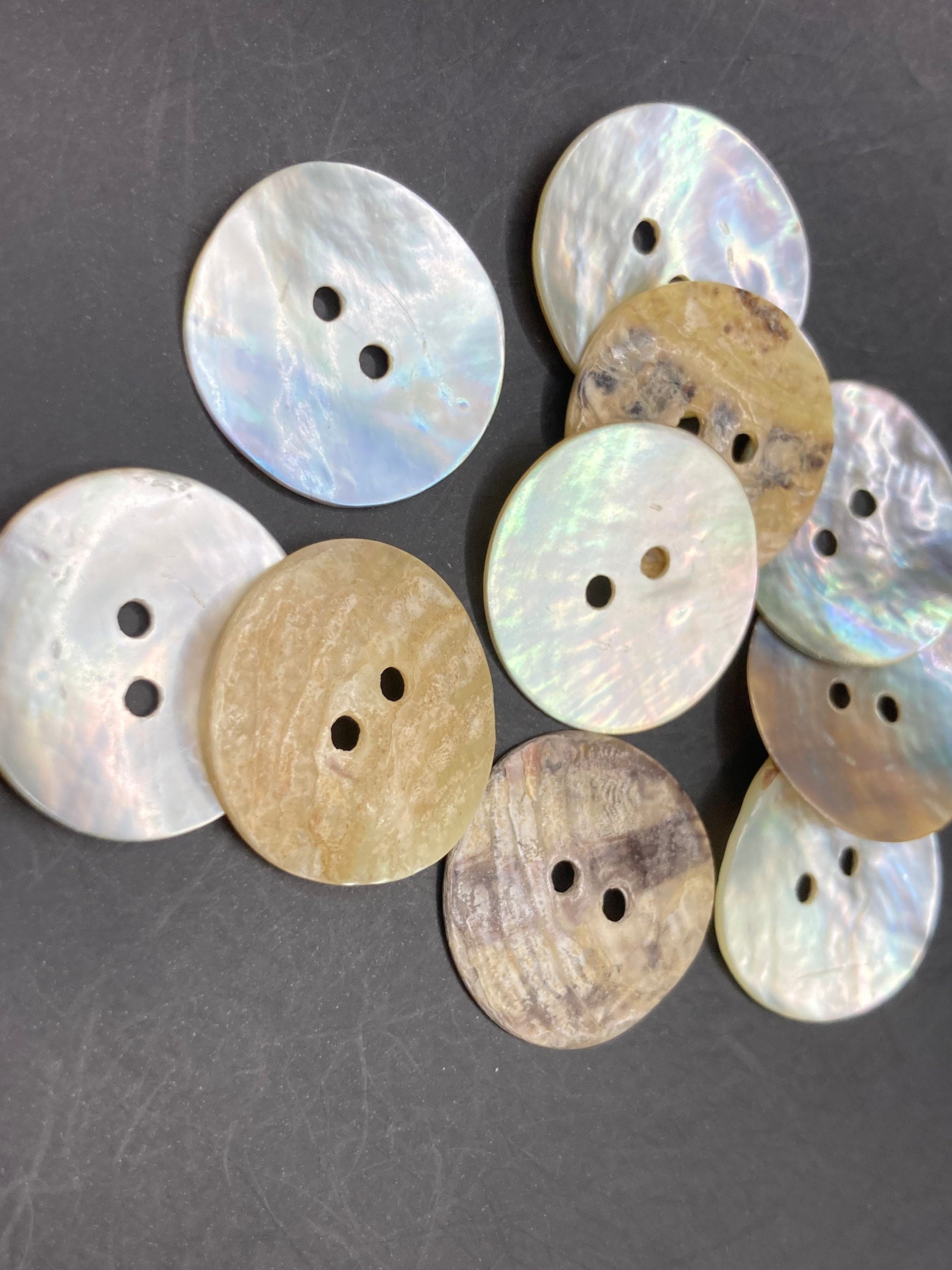 10 x 20mm large round natural MOP Mother of Pearl Buttons