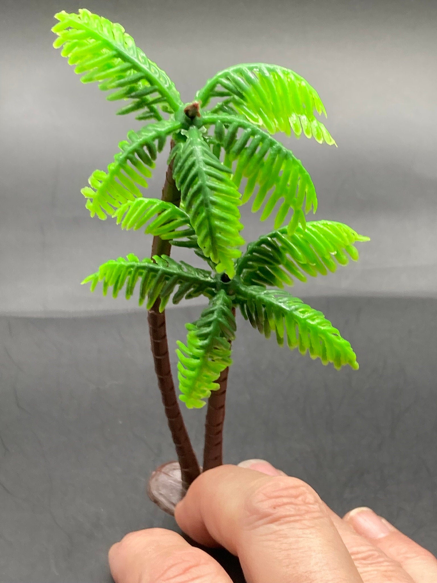 One plastic model tropical Miniature palm tree dolls house scenery