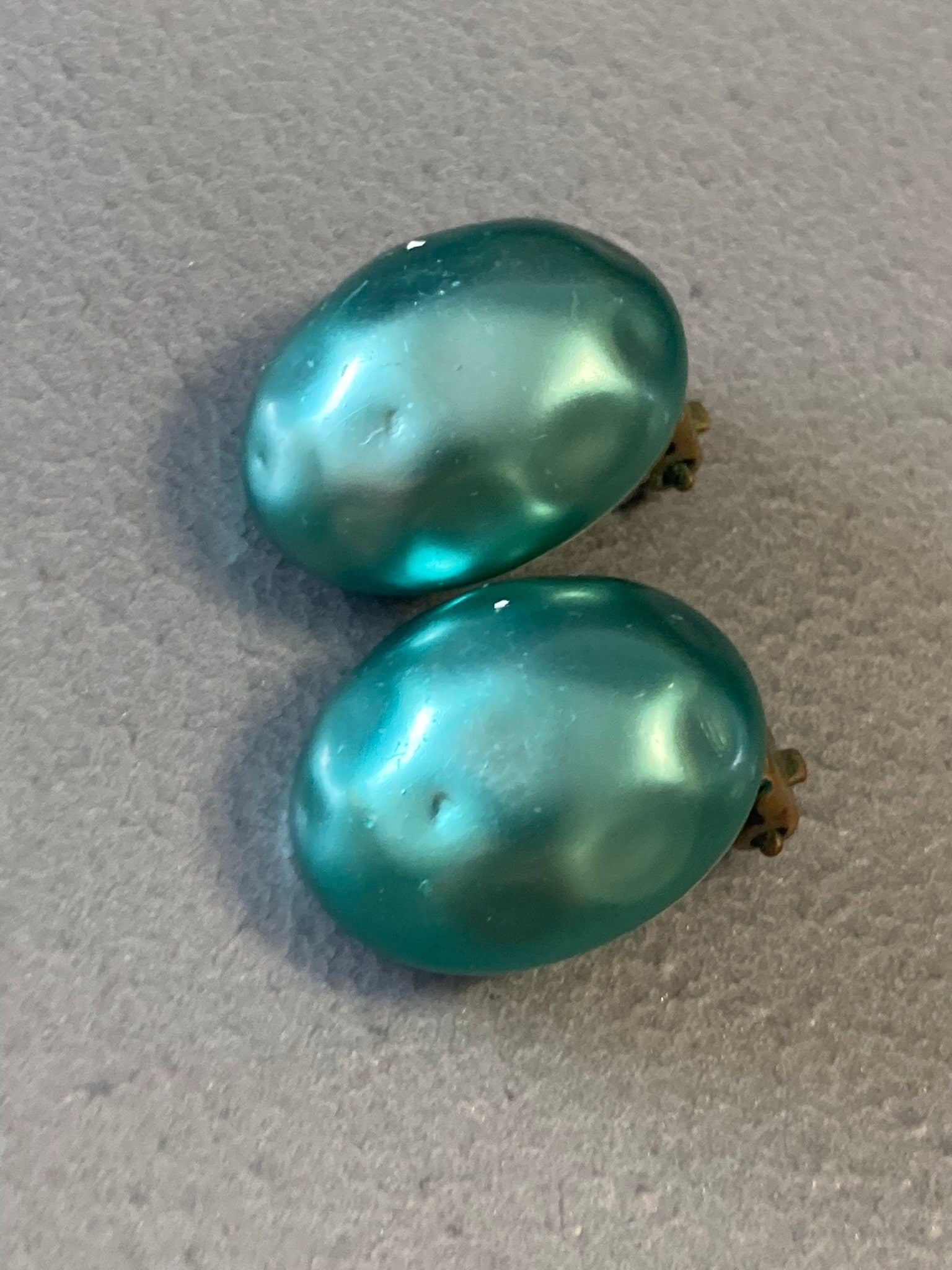 1960s Funky GLASS green faux pearl small oval button beaded Clip On Earrings