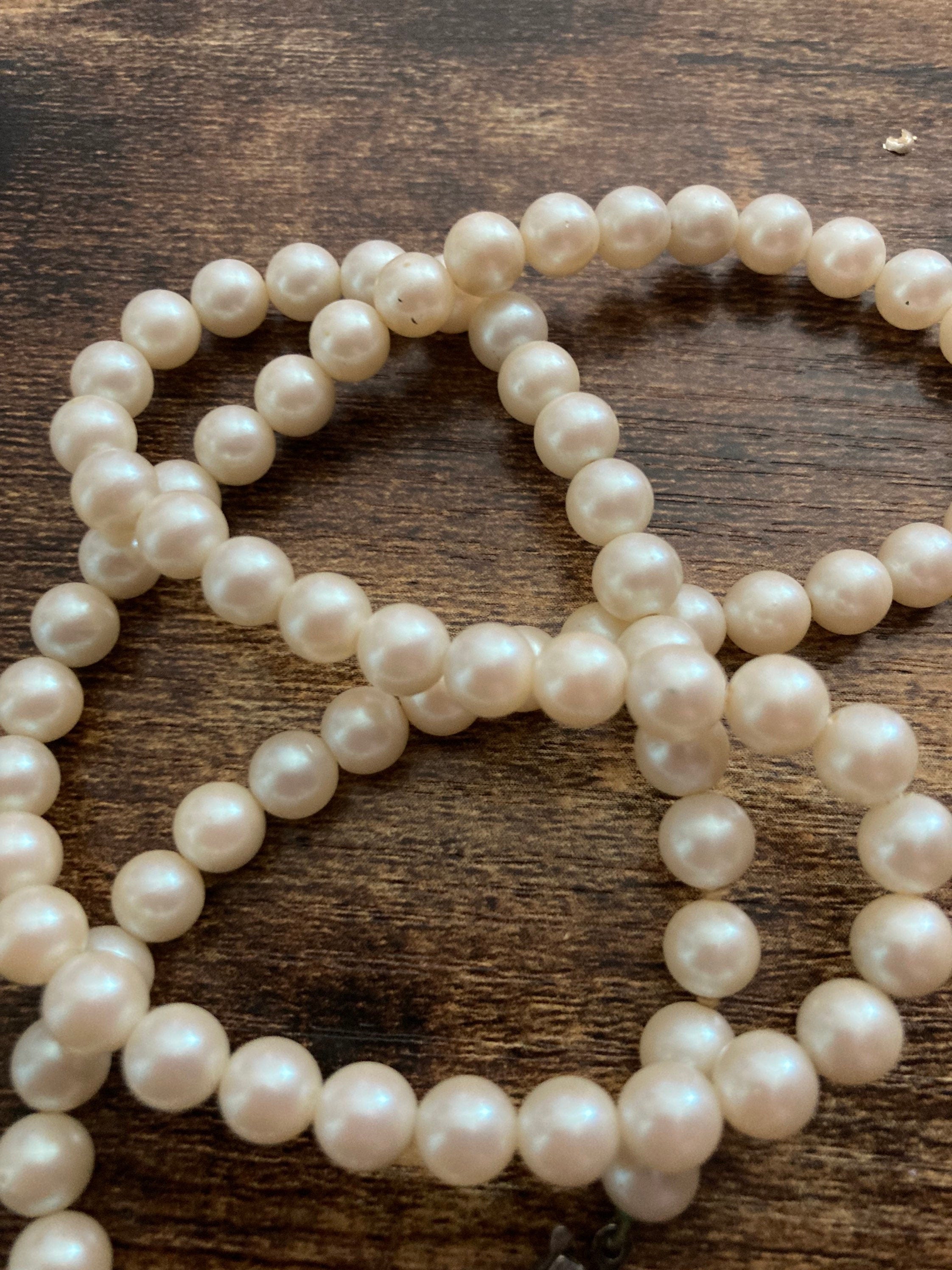 luminescent cream glass pearl necklace 52cm single strand row of pearls