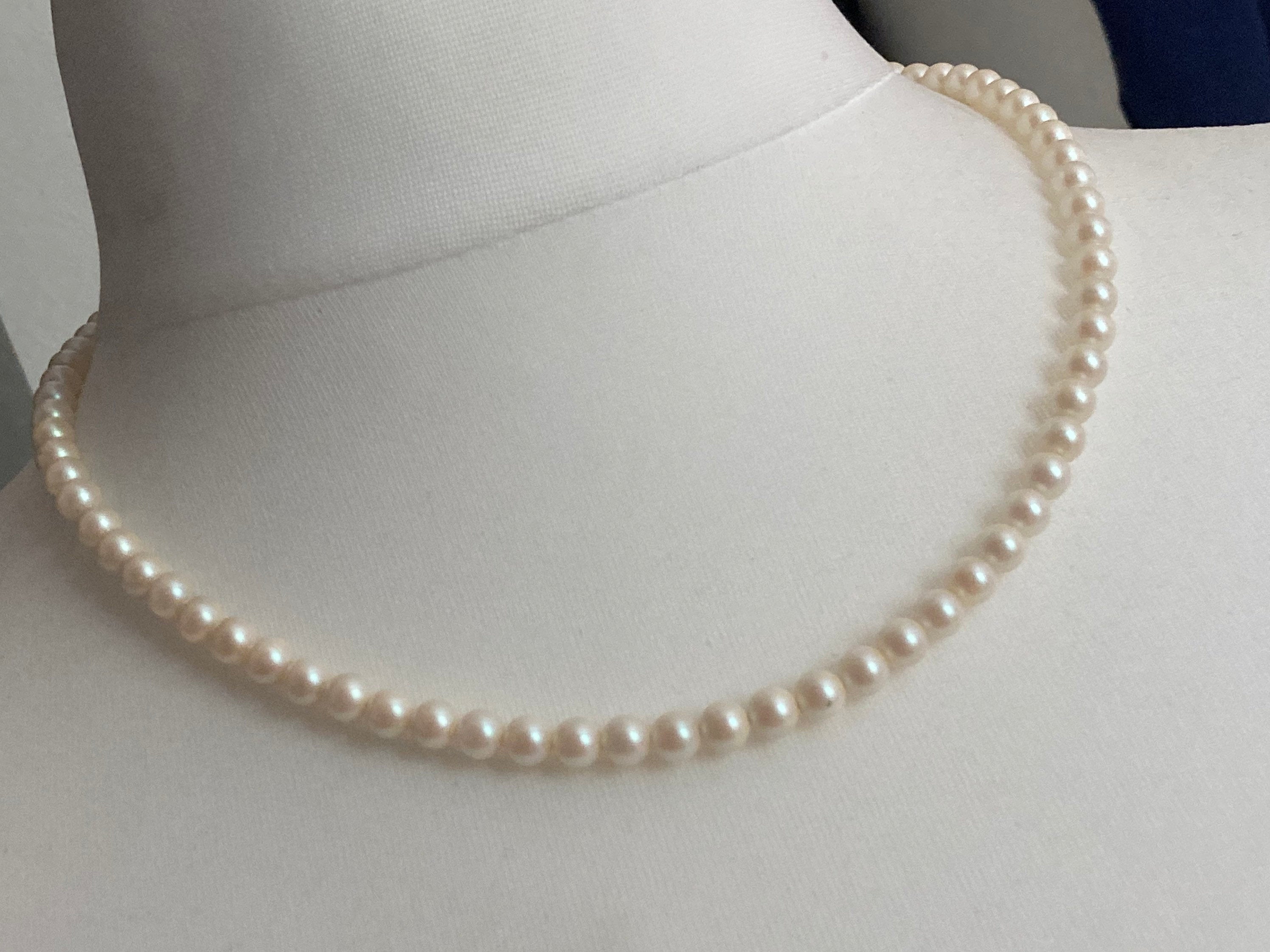 luminescent cream glass pearl necklace 52cm single strand row of pearls