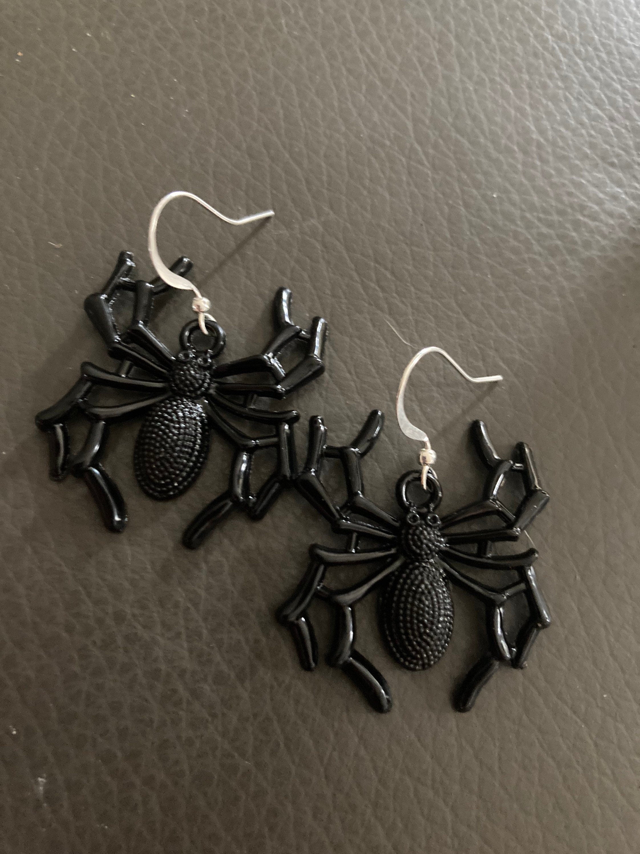 Xl large Novelty silver tone 3D black metal oversized SPIDER drop earrings for pierced ears! Halloween