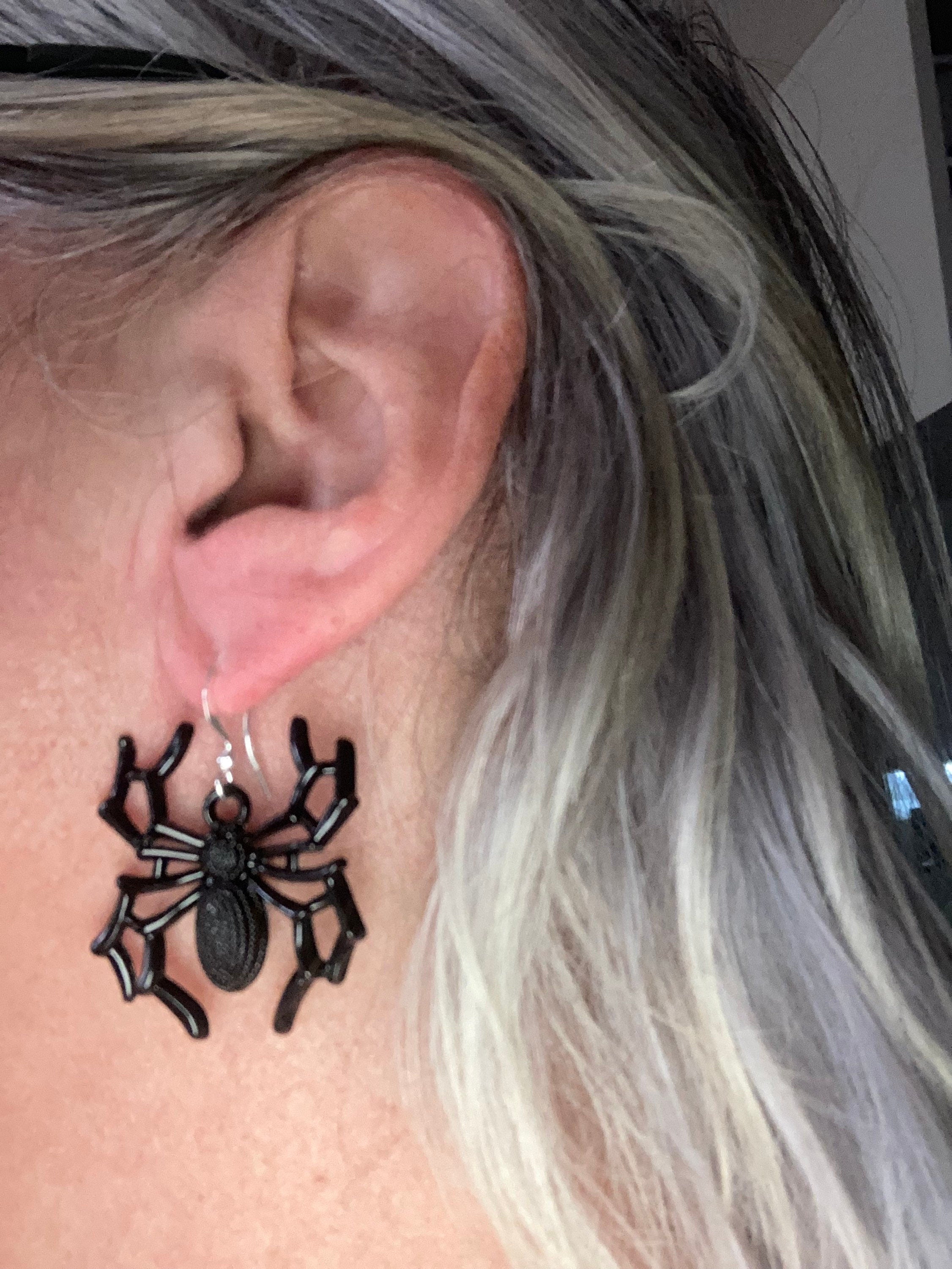 Xl large Novelty silver tone 3D black metal oversized SPIDER drop earrings for pierced ears! Halloween