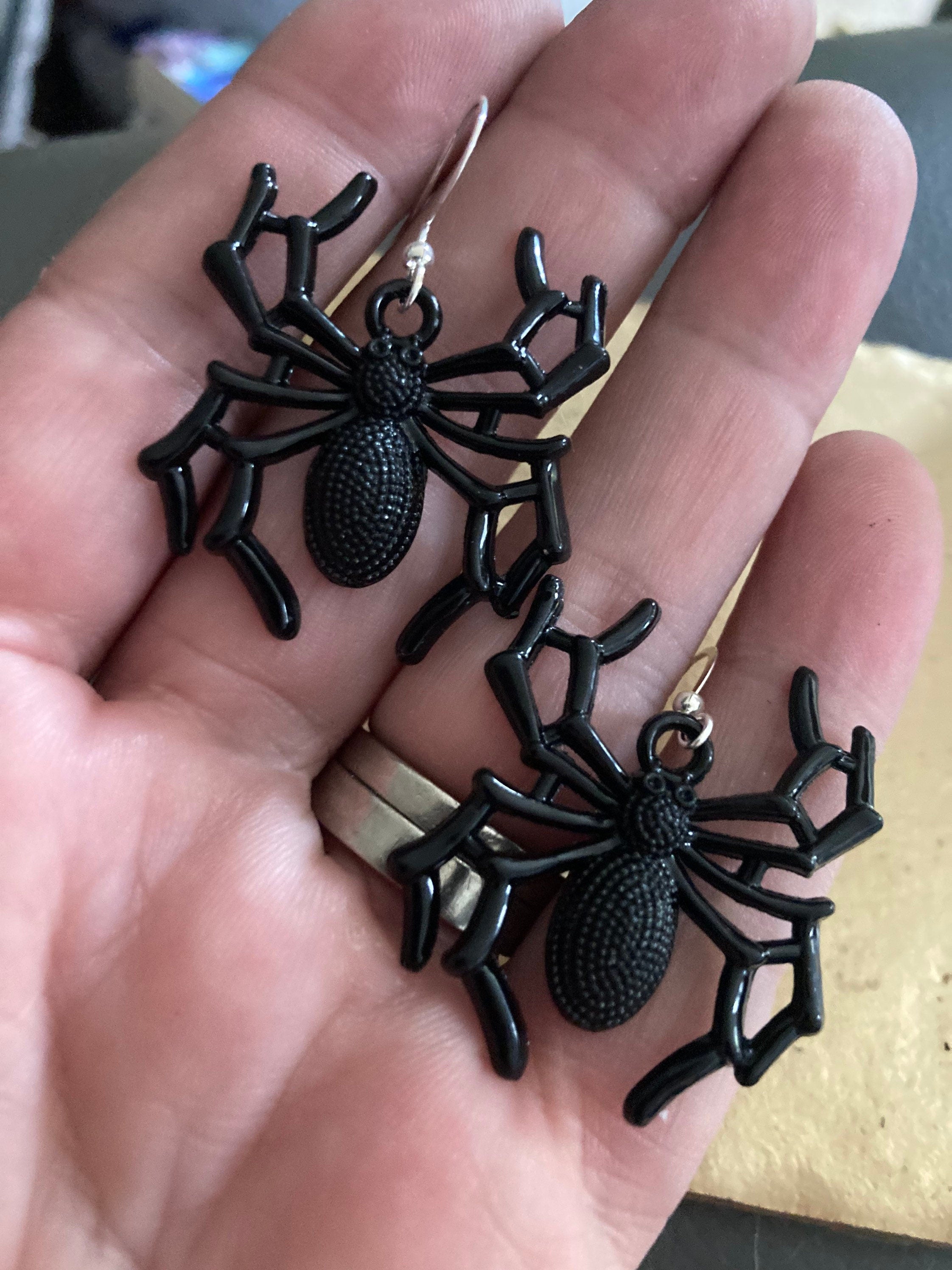 Xl large Novelty silver tone 3D black metal oversized SPIDER drop earrings for pierced ears! Halloween