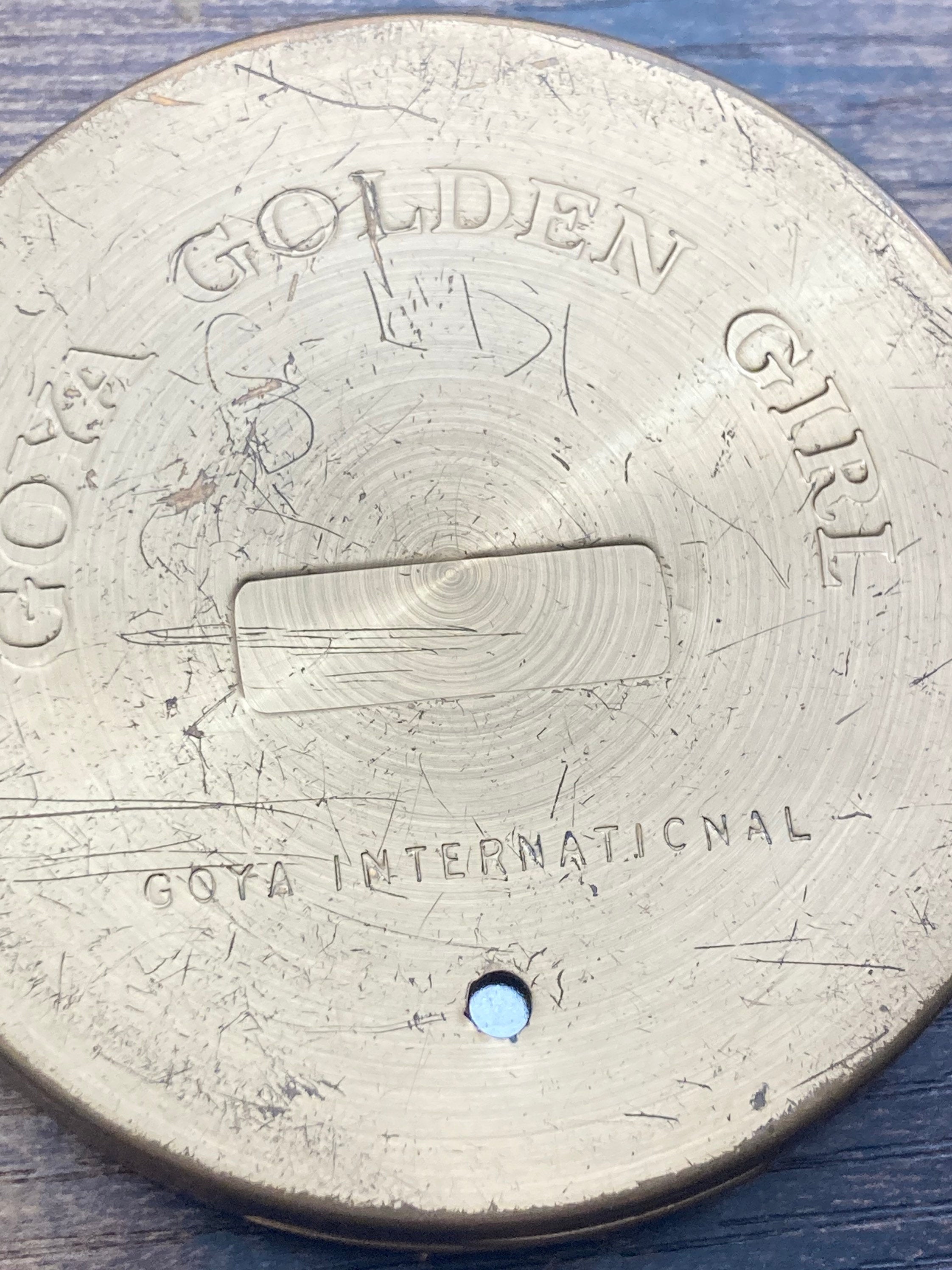 GOYA international golden girl full face powder compact gold tone Vintage cosmetics