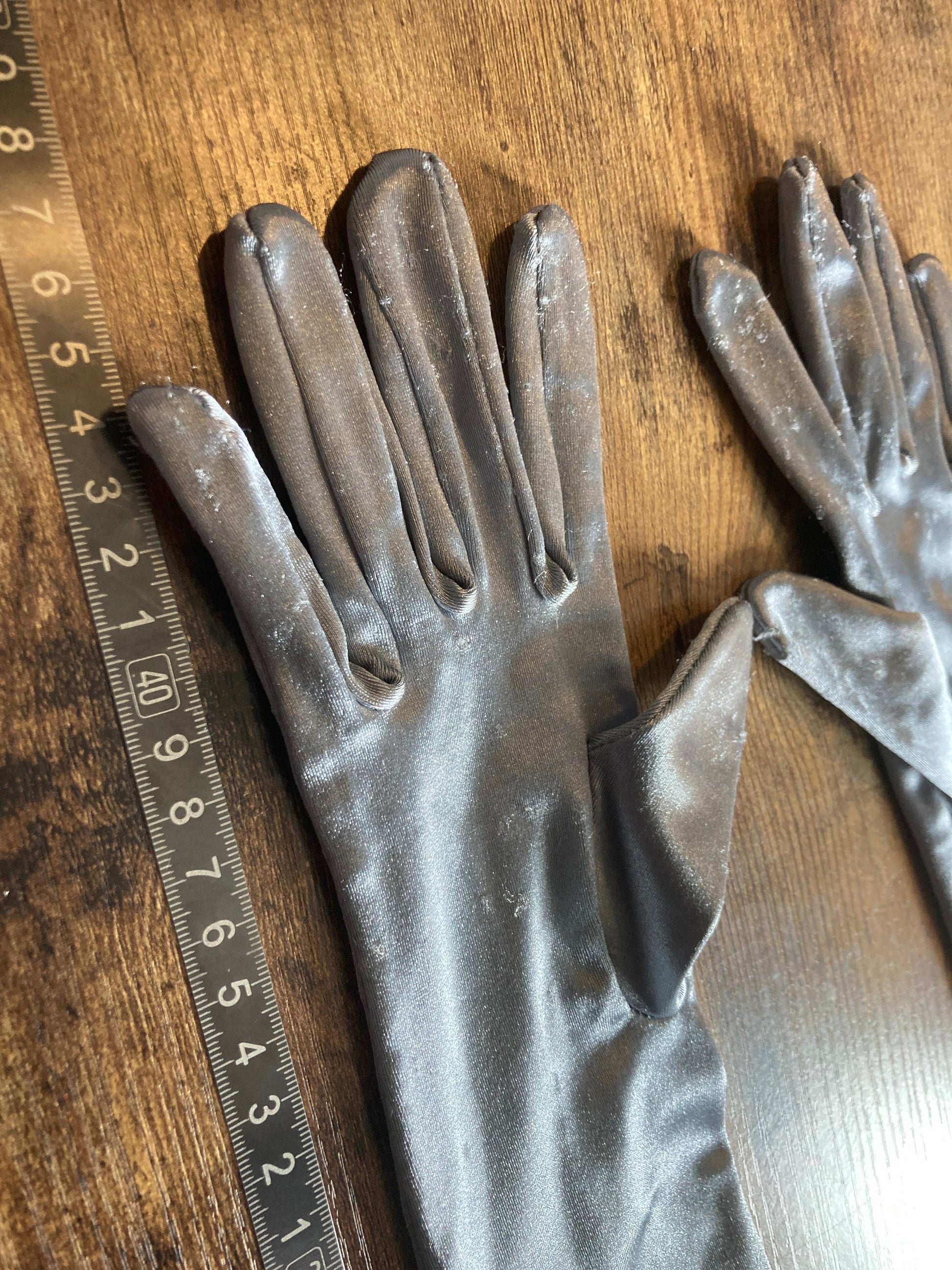 One size large 7 to 7.5 to 8 grey silver cocktail gloves 46cm