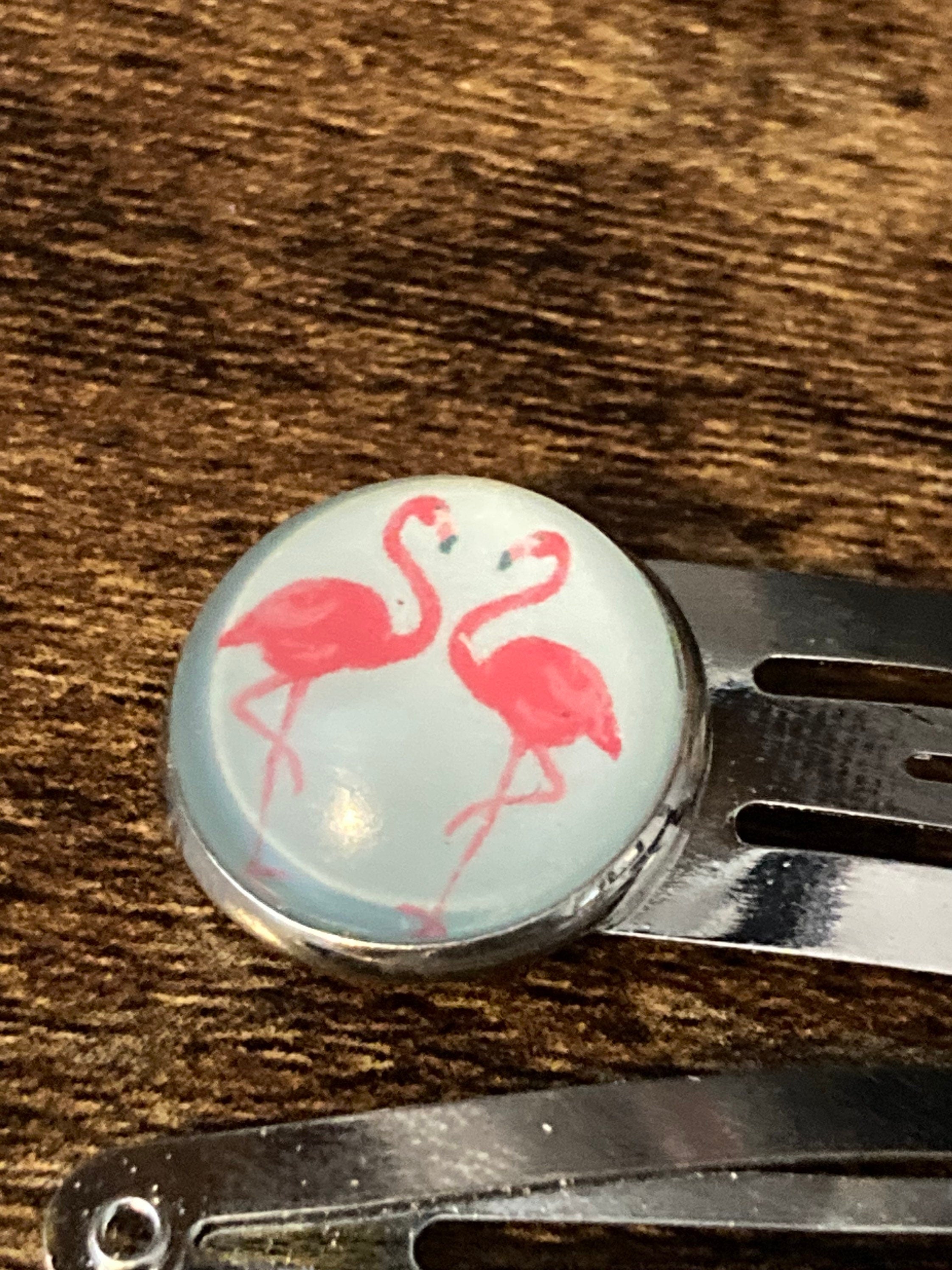 Kissing flamingo hair clips silver tone snap lock