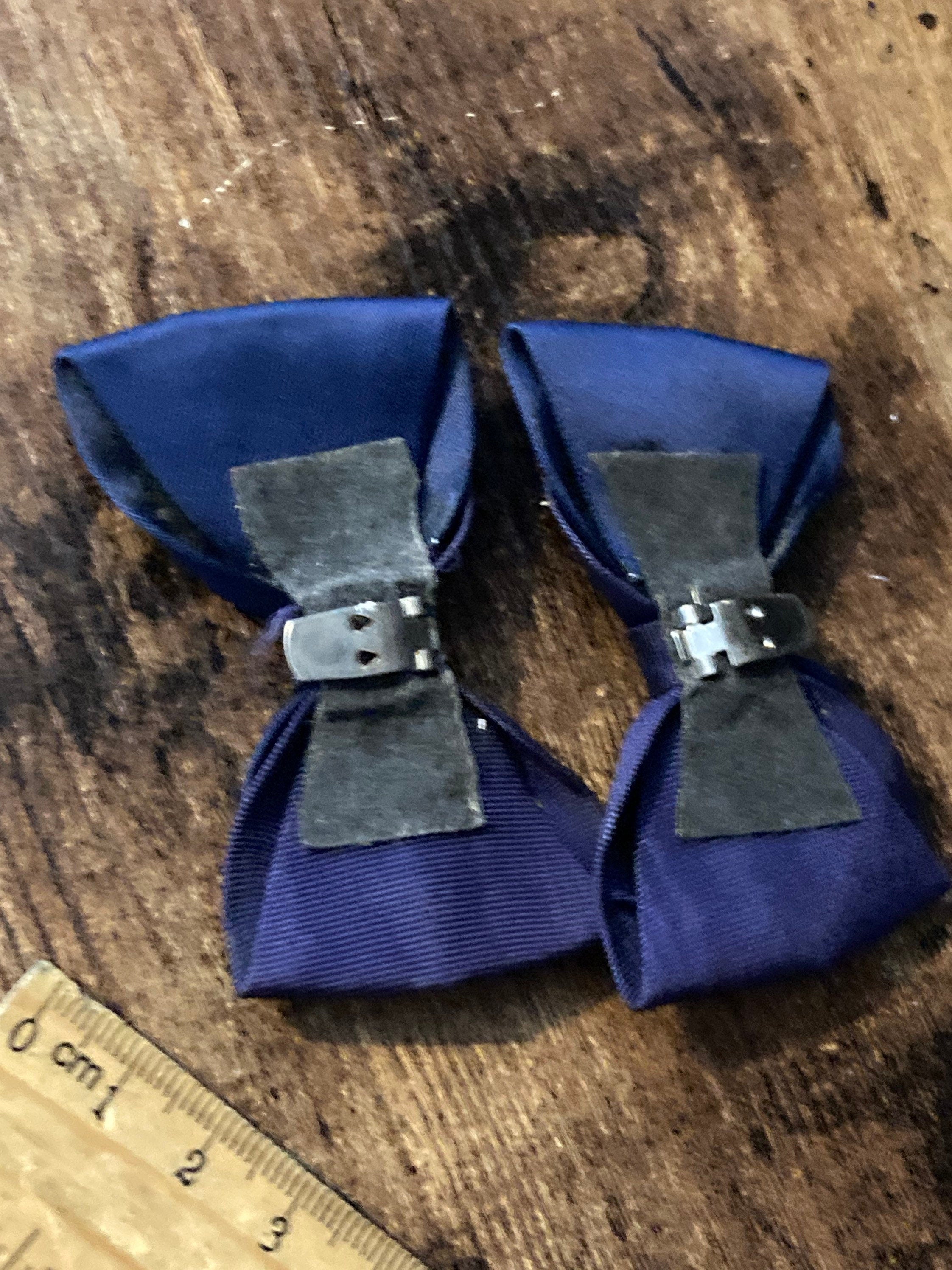 Vintage Retro Navy blue & purple pair of shoe clips