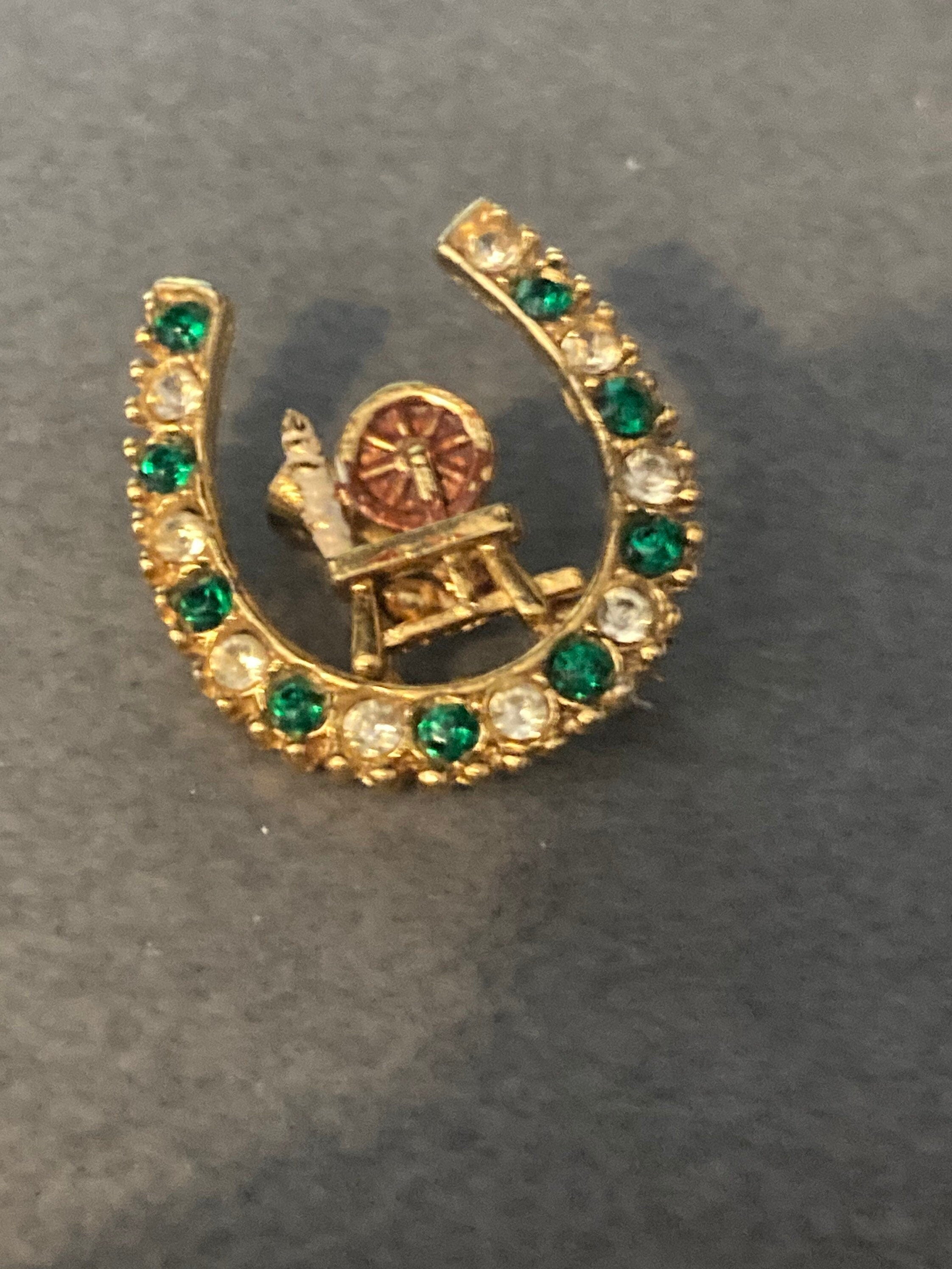 spinning wheel Vintage lucky horseshoe clear green diamanté gold brooch