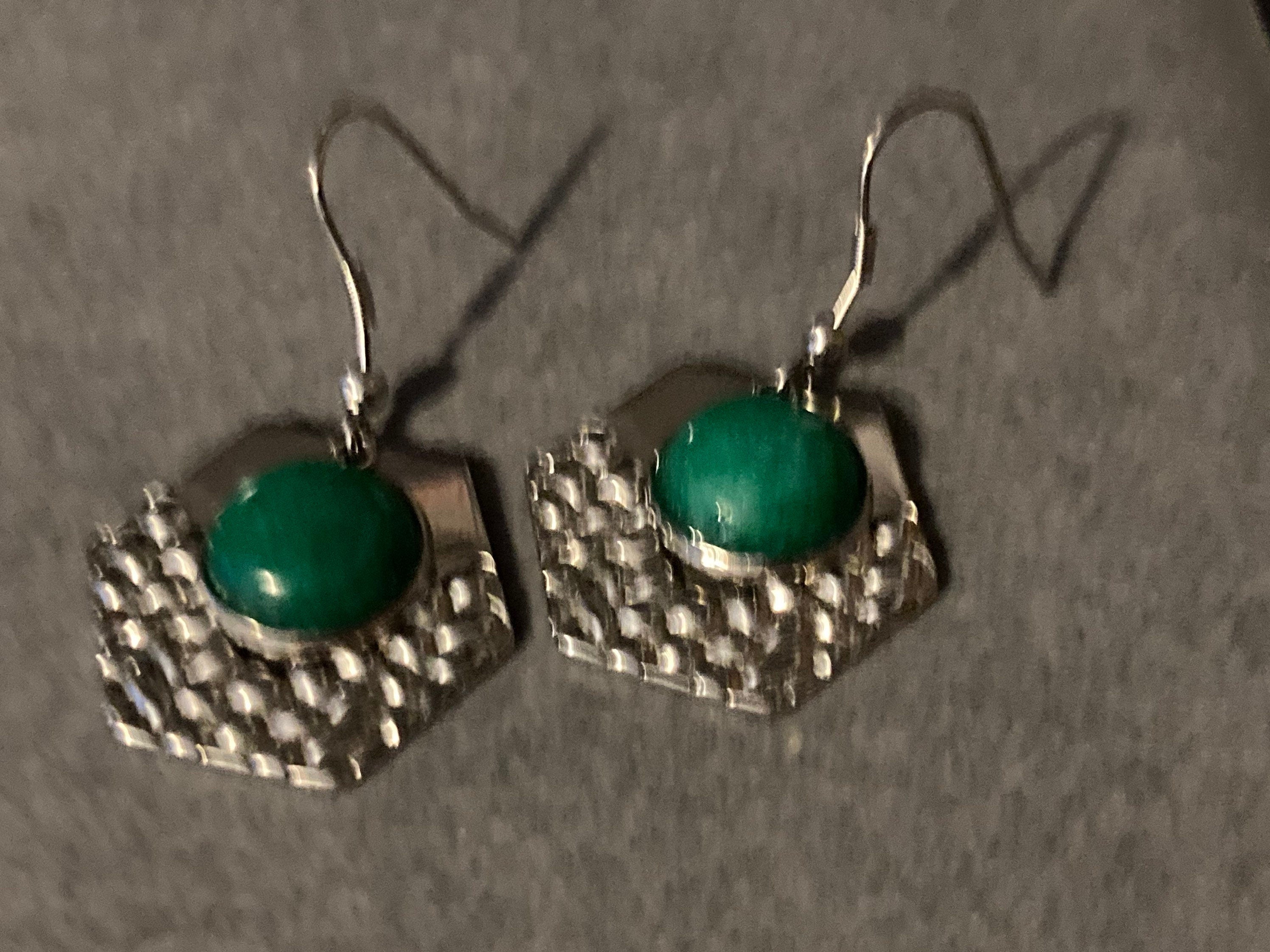 Green gemstone dangly earrings stainless steel planished metal hexagon drops