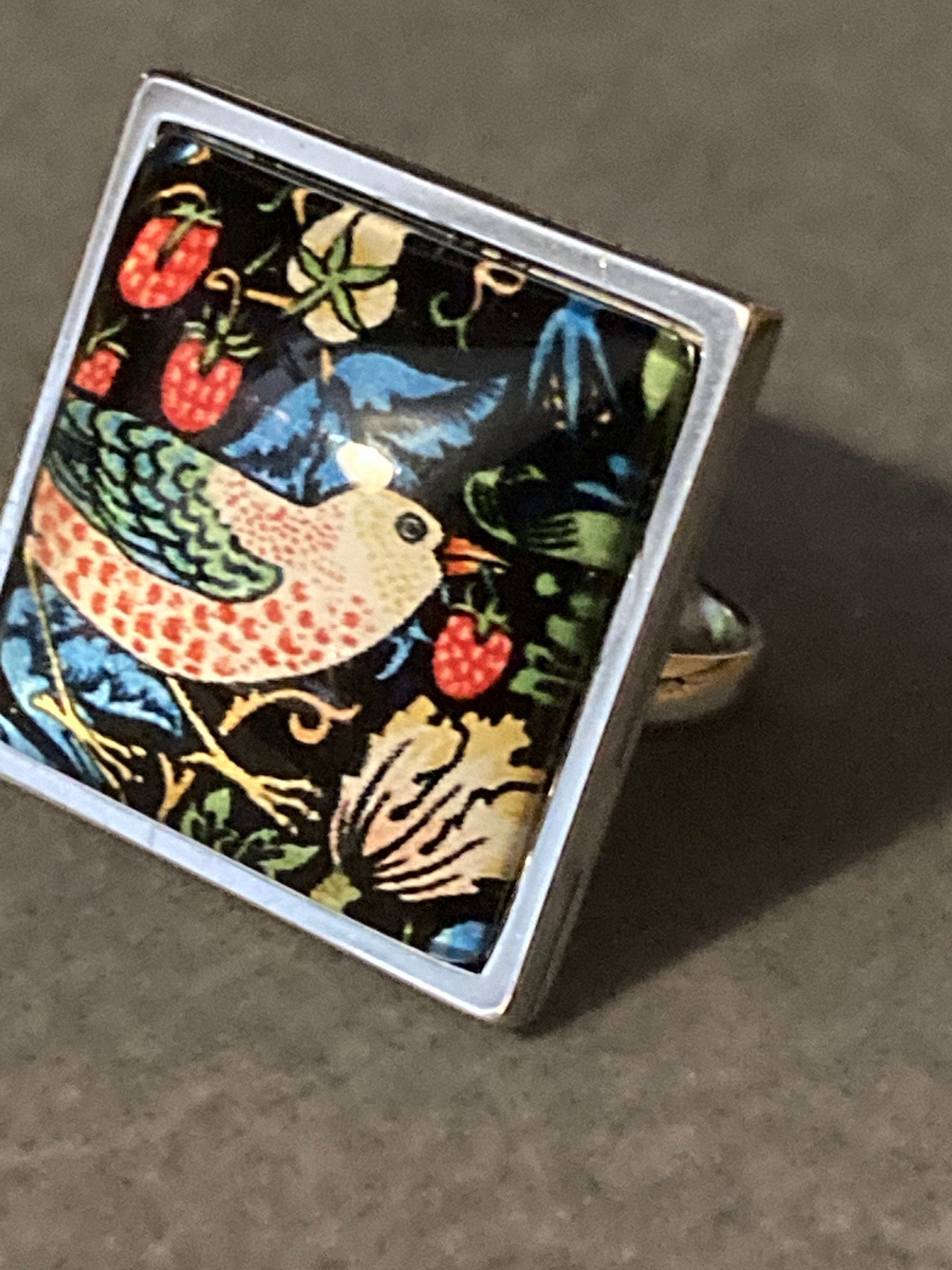 William Morris print STRAWBERRY THIEF square glass ring adjustable