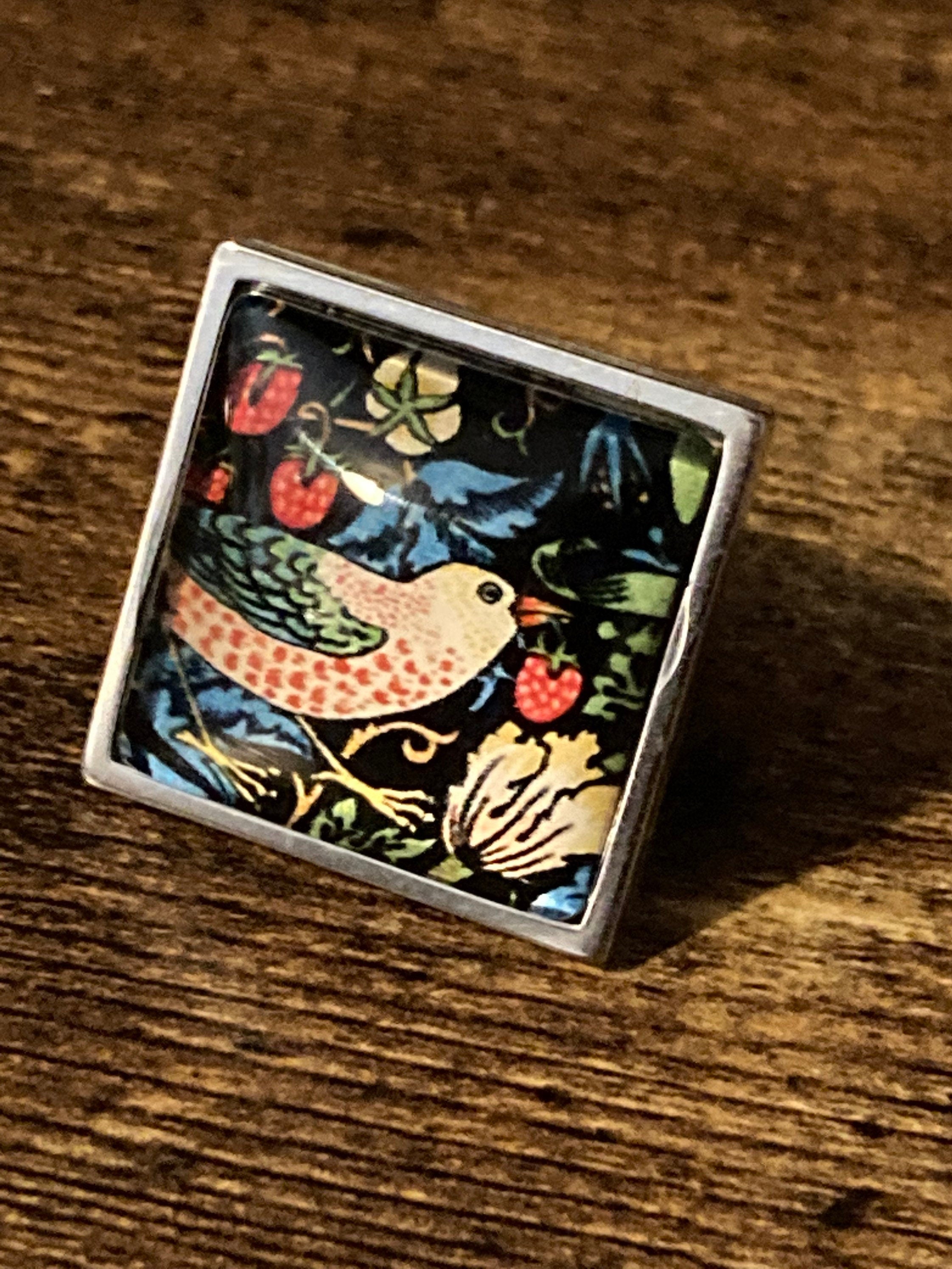 William Morris print STRAWBERRY THIEF square glass ring adjustable