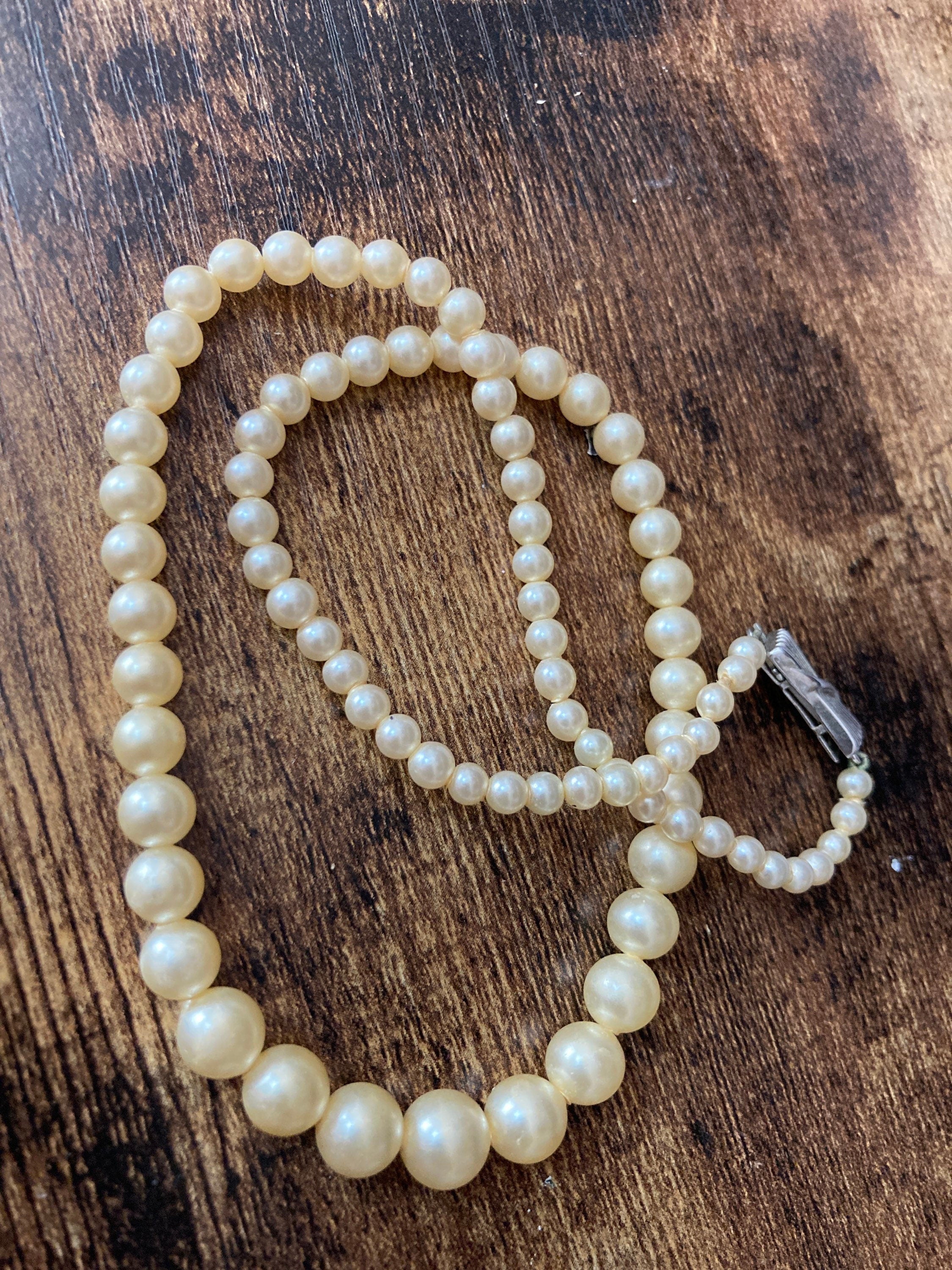 vintage single strand cream glass pearl necklace with ornate 925 sterling silver clasp 42cm