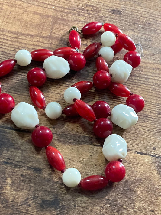 Vintage retro bright cherry red and textured cream large beaded necklace 1970s 1980s 70cm