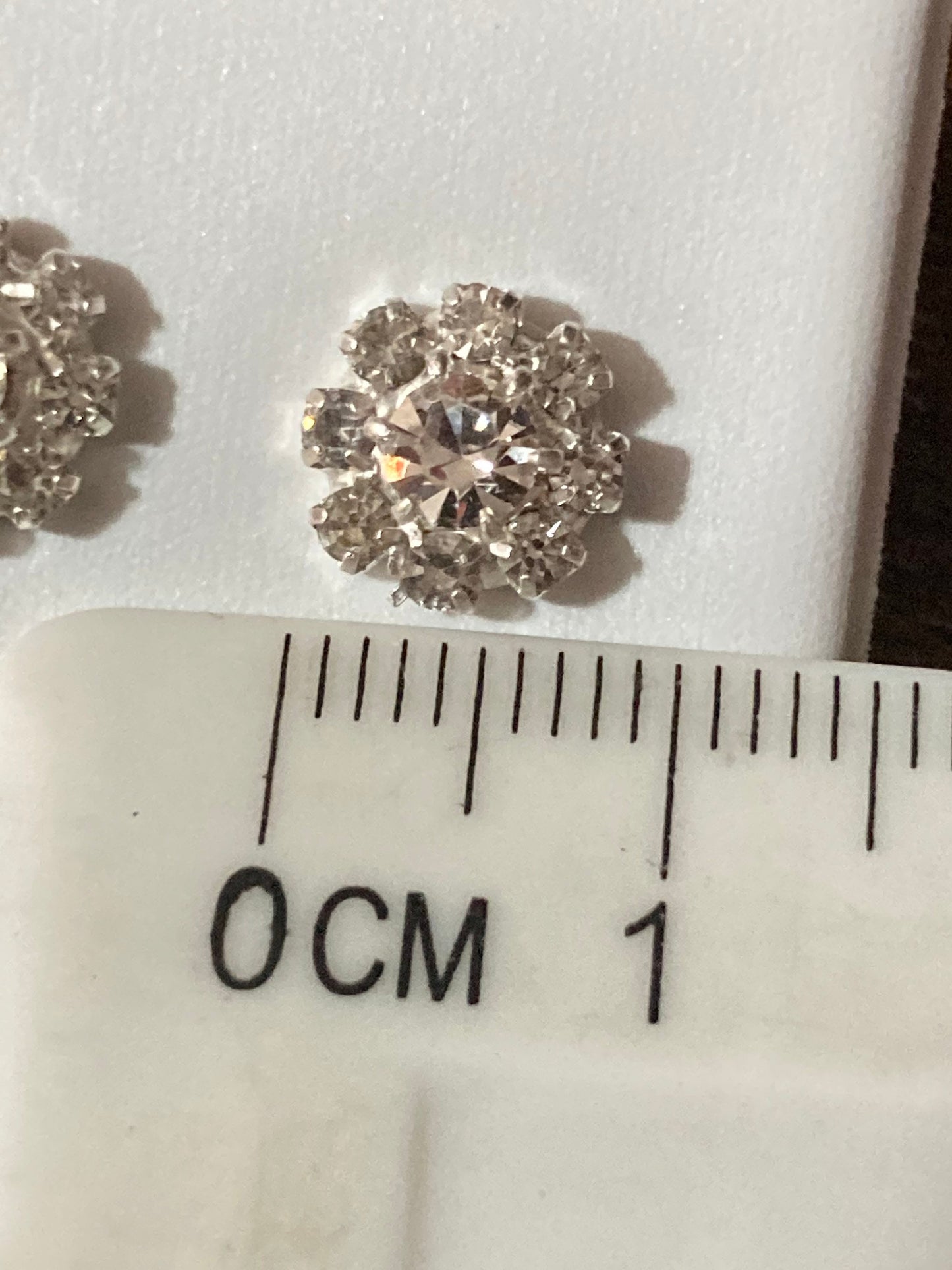 Plain 8mm cluster clear crystal diamanté stud earrings silver plated Very sparkly