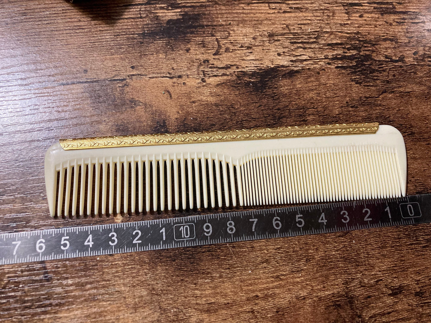 cream hair comb gold detail New old stock True vintage 1960s