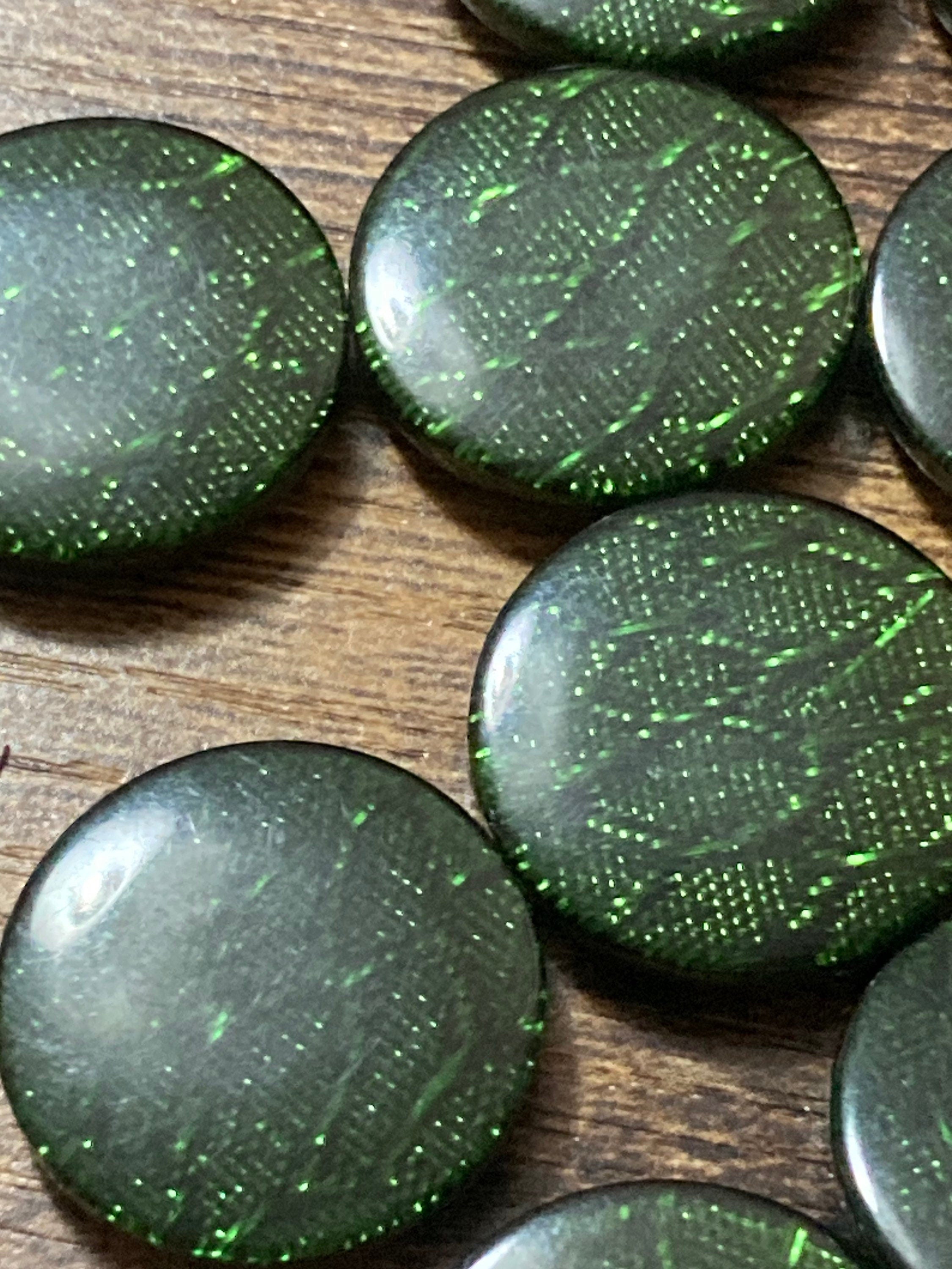 Set of 10 x 22mm plastic dark green buttons snake print shimmer