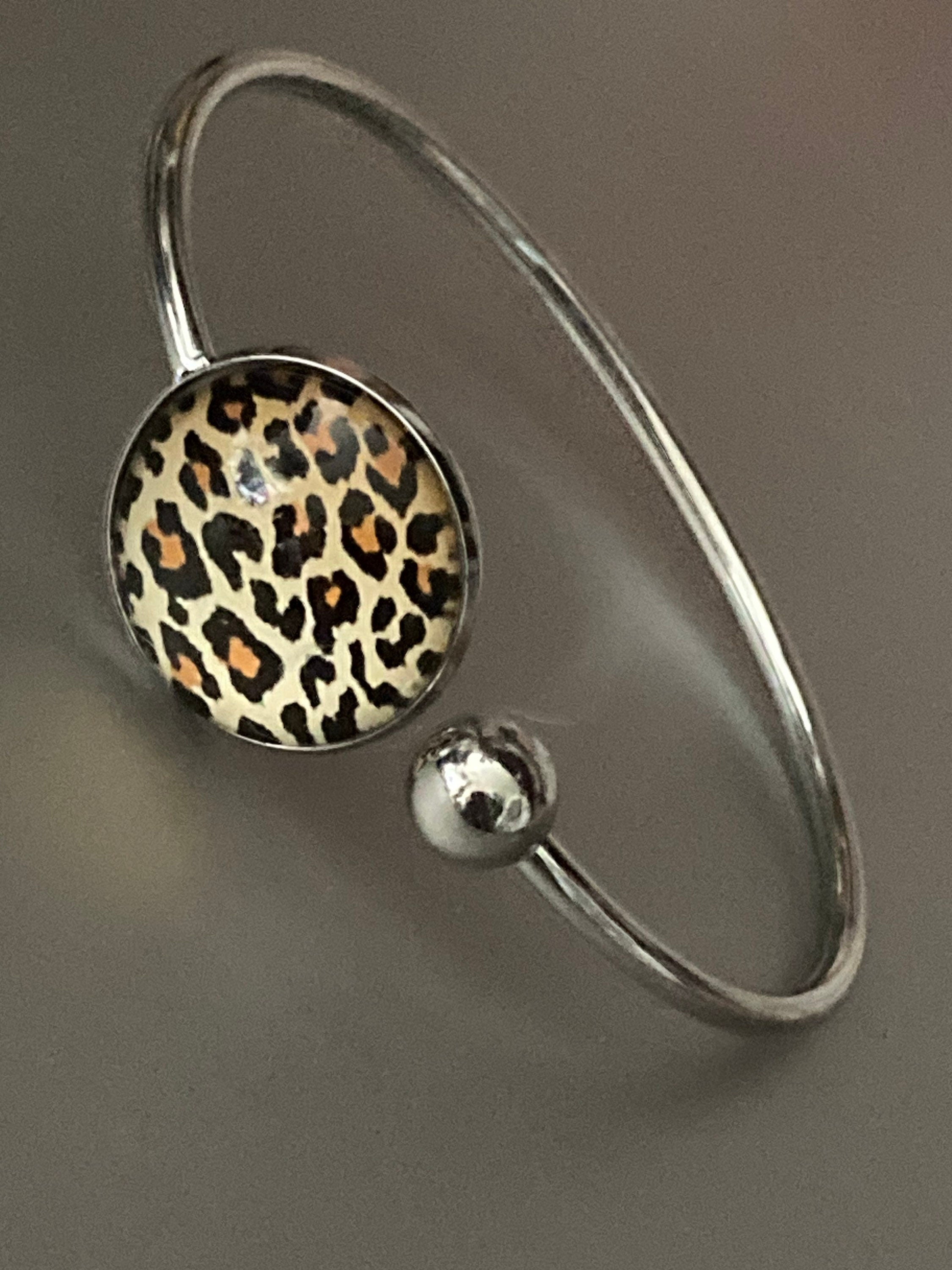 Leopard print stainless steel glass cabochon bangle bracelet