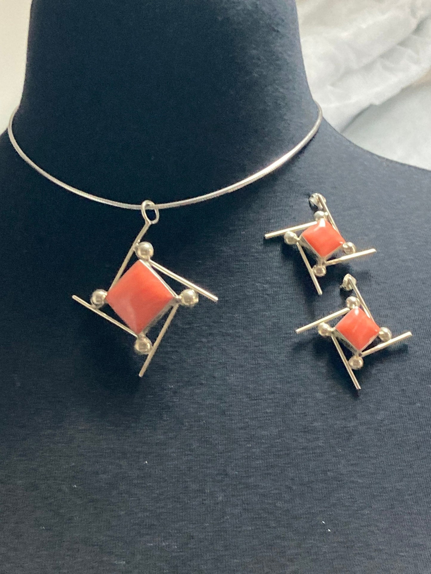 925 sterling silver modernist ceramic coral square cabochon choker pendant necklace and matching earrings jewellery set