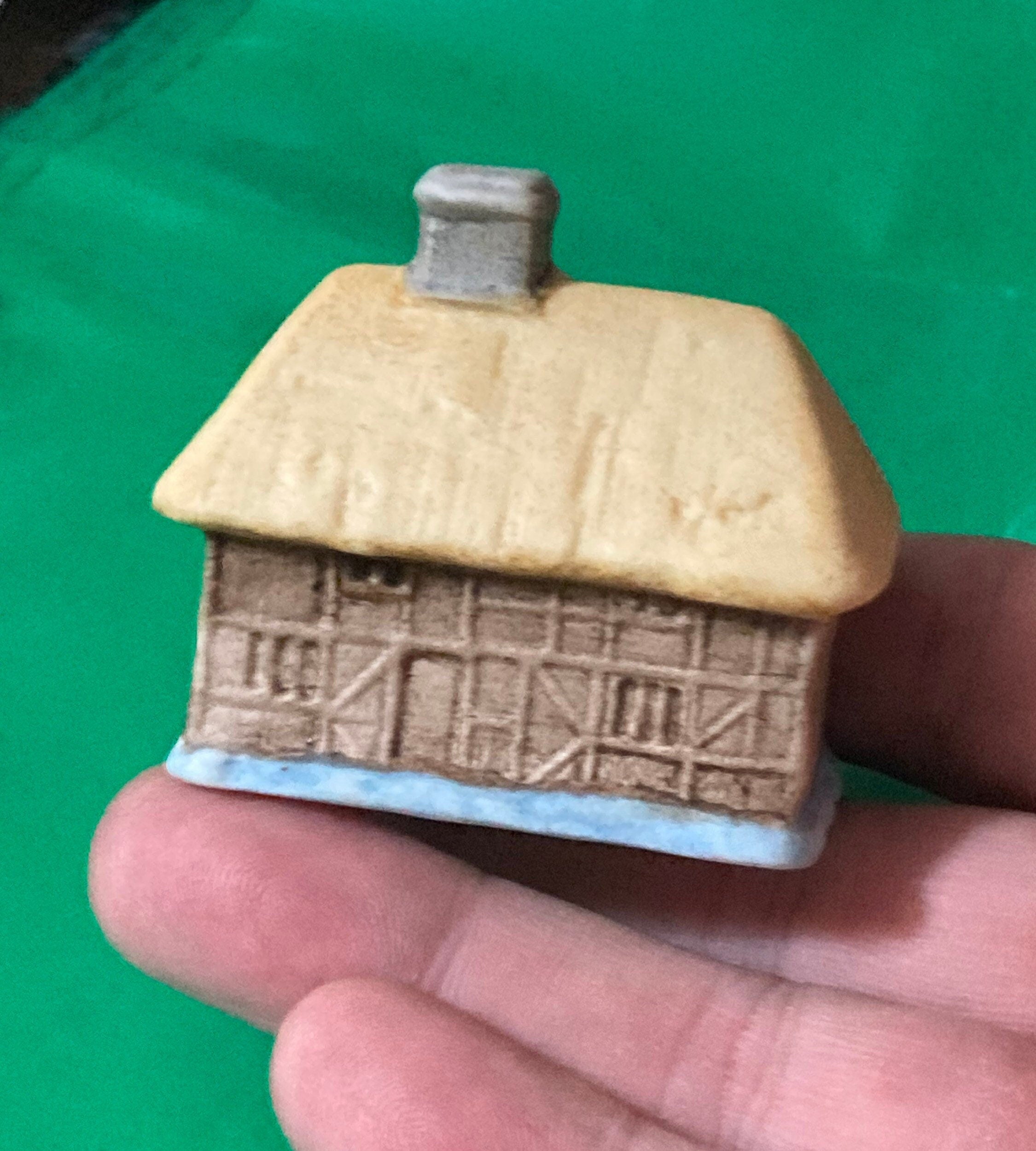 Vintage miniature ceramic  cottage house cake topper decoration