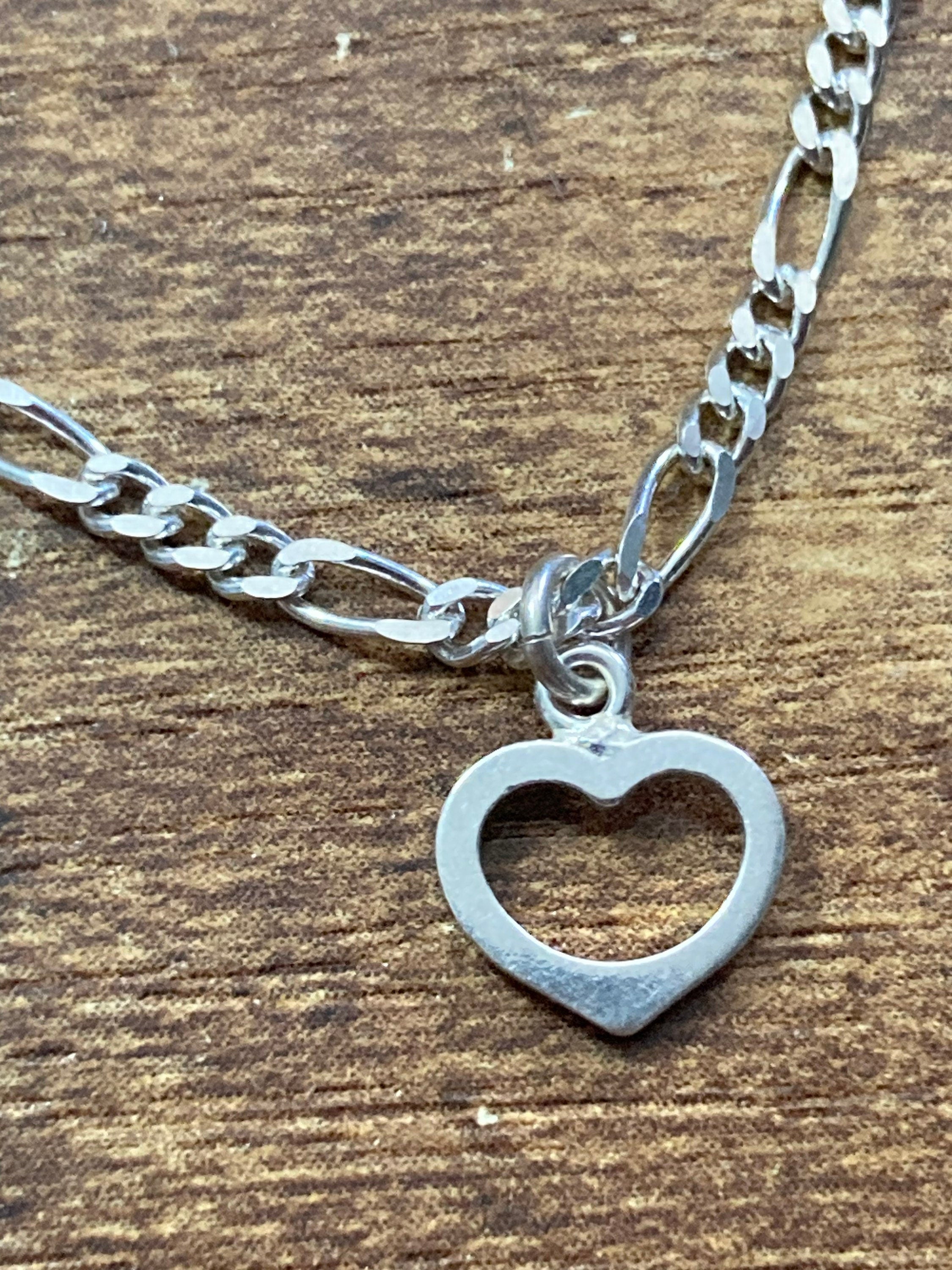 Young girls 925 sterling silver fine Figaro chain bracelet with love heart 15cm