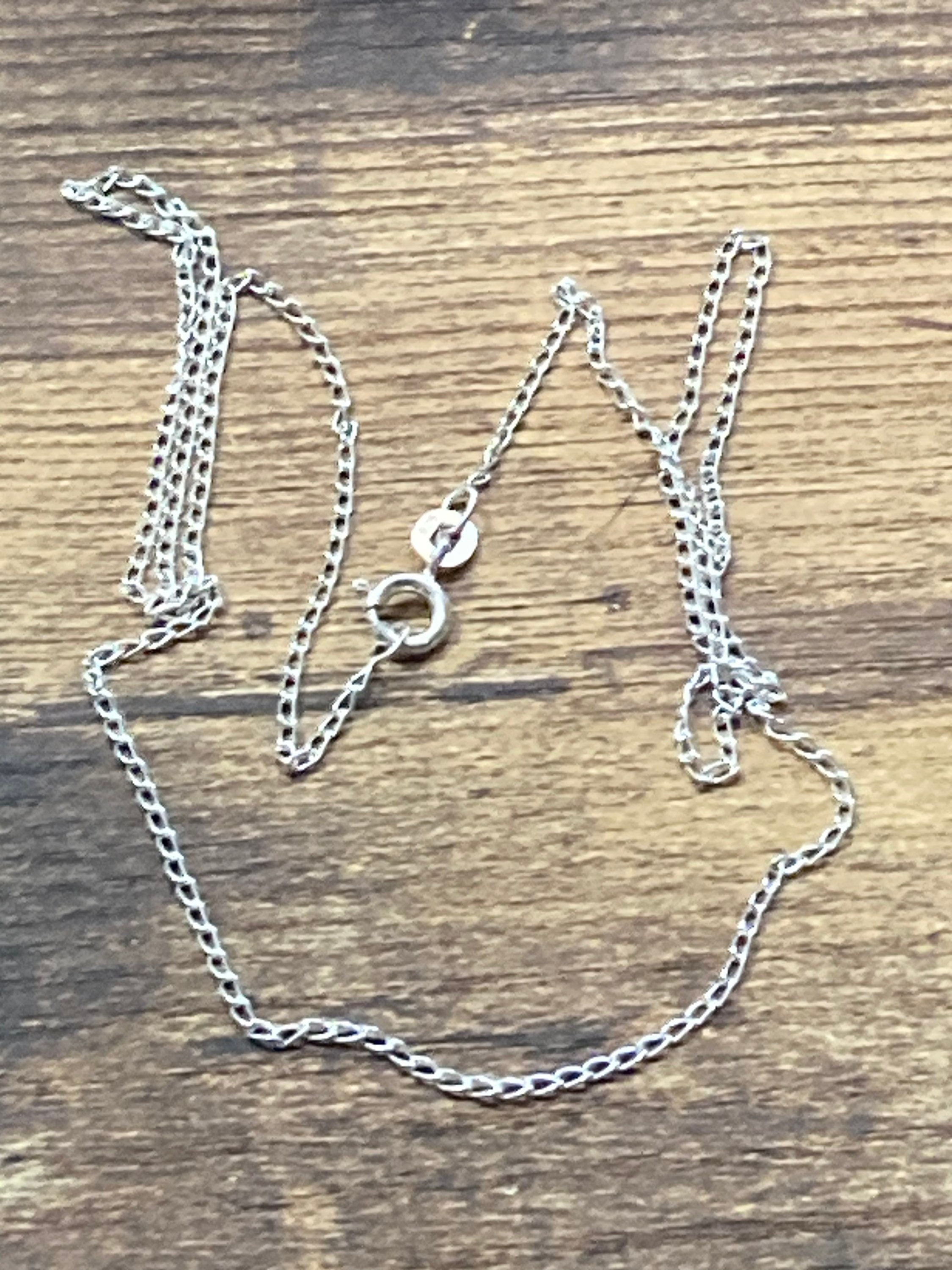 Plain simple 925 Sterling silver fine link chain necklace 1.4gm 40cm